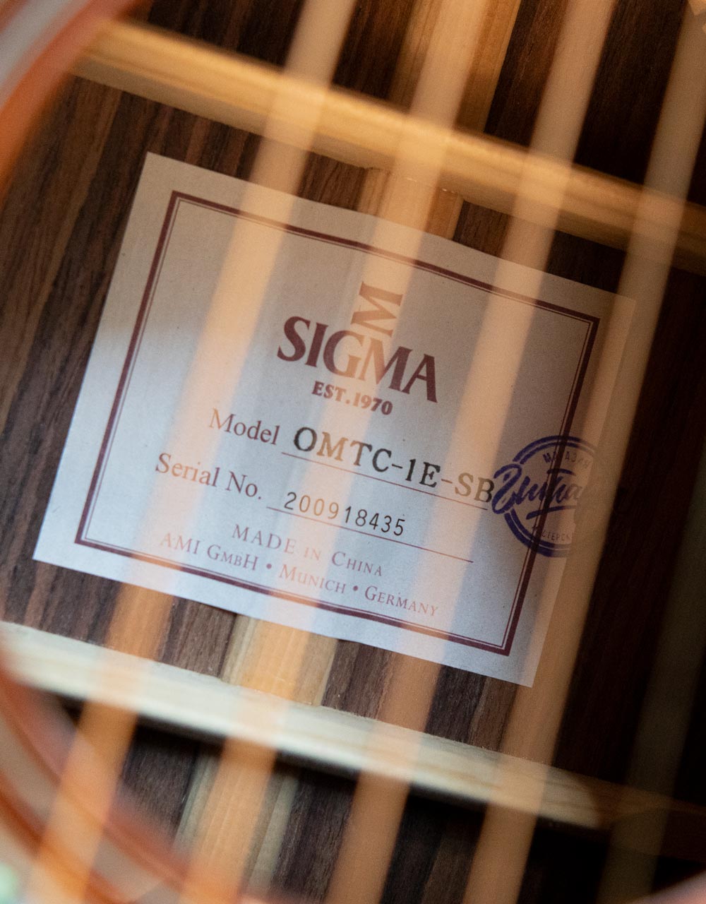 Электроакустическая гитара Sigma OMTC-1E-SB - купить в "Гитарном Клубе"