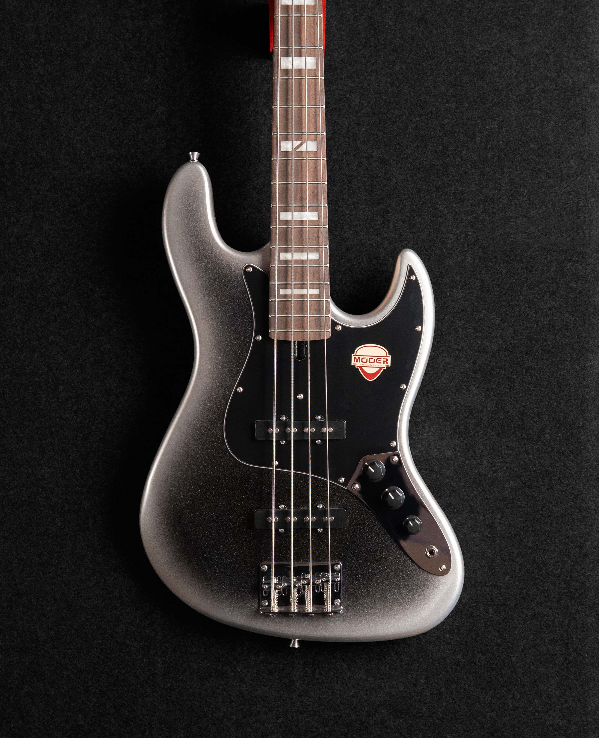 Бас-гитара Mooer MBJ412 Dark Silver - купить в "Гитарном Клубе"