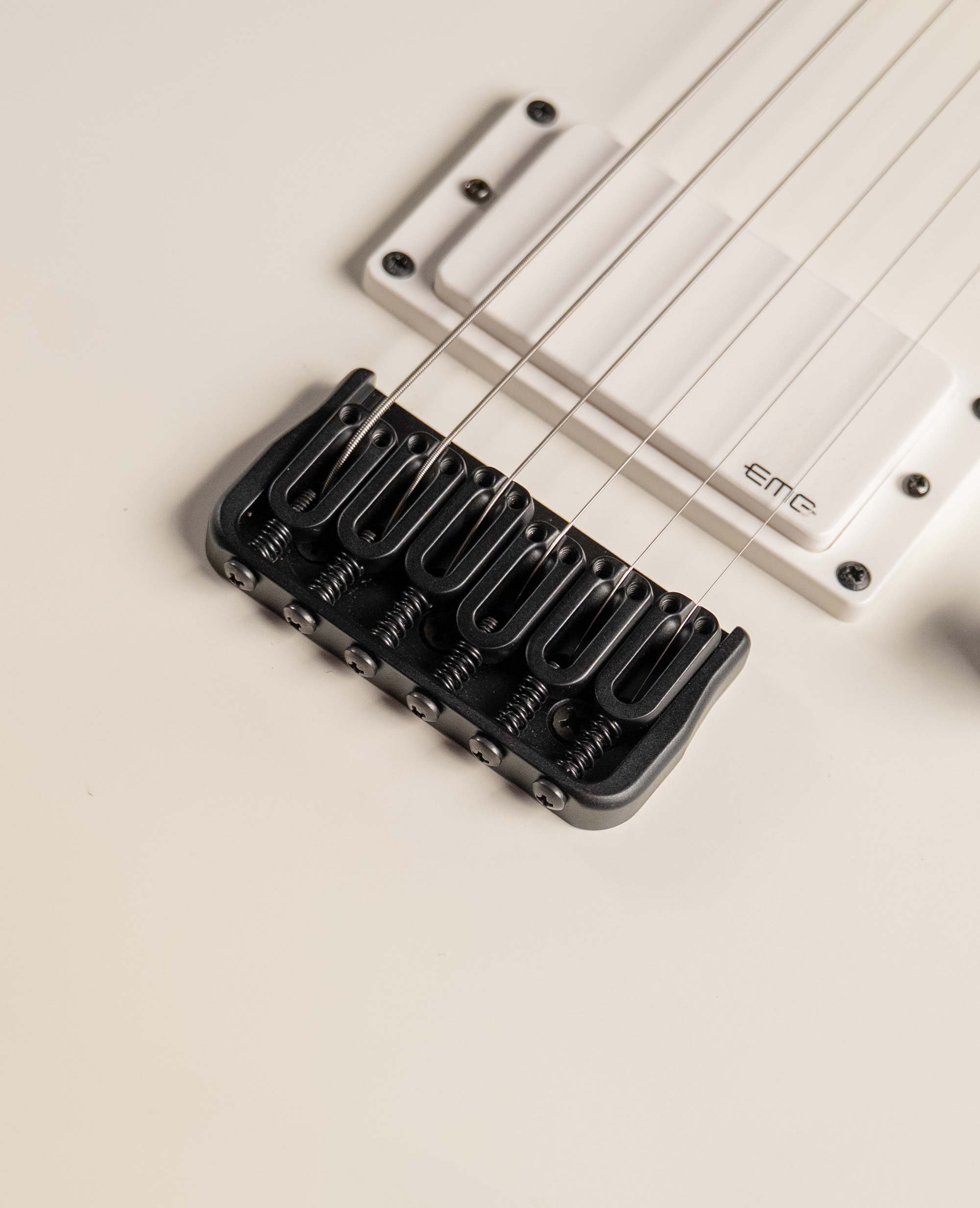 Электрогитара LTD by ESP Arctic Metal - купить в "Гитарном Клубе"