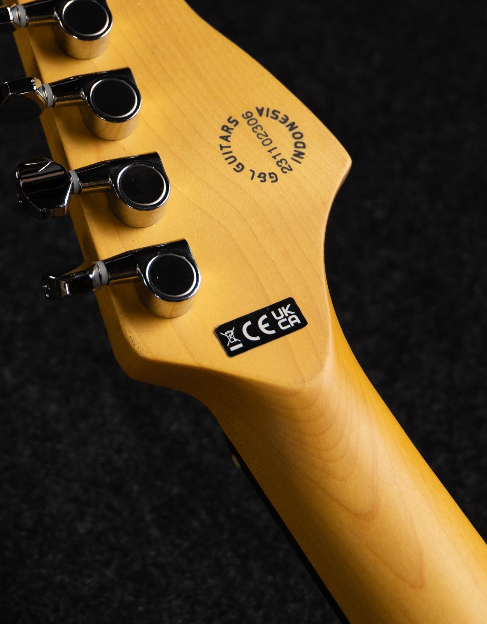 Электрогитара G&L Tribute Legacy L/H 3-Tone Sunburst RW - купить в "Гитарном Клубе"