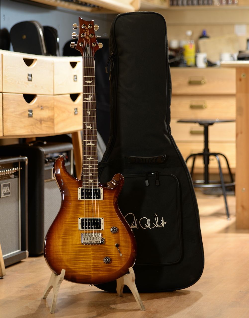 Электрогитара PRS S2 CUSTOM 22 VIOLIN AMBER SUNBURST - купить в "Гитарном Клубе"