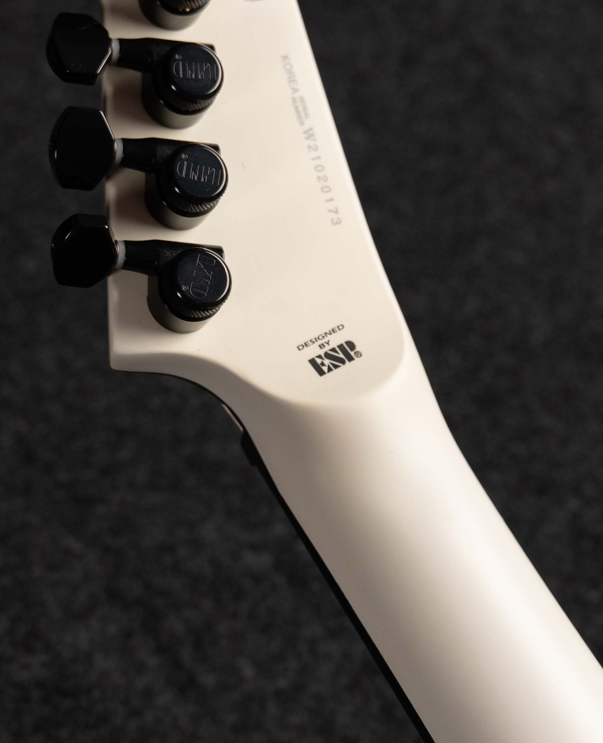 Электрогитара LTD by ESP Arctic Metal - купить в "Гитарном Клубе"