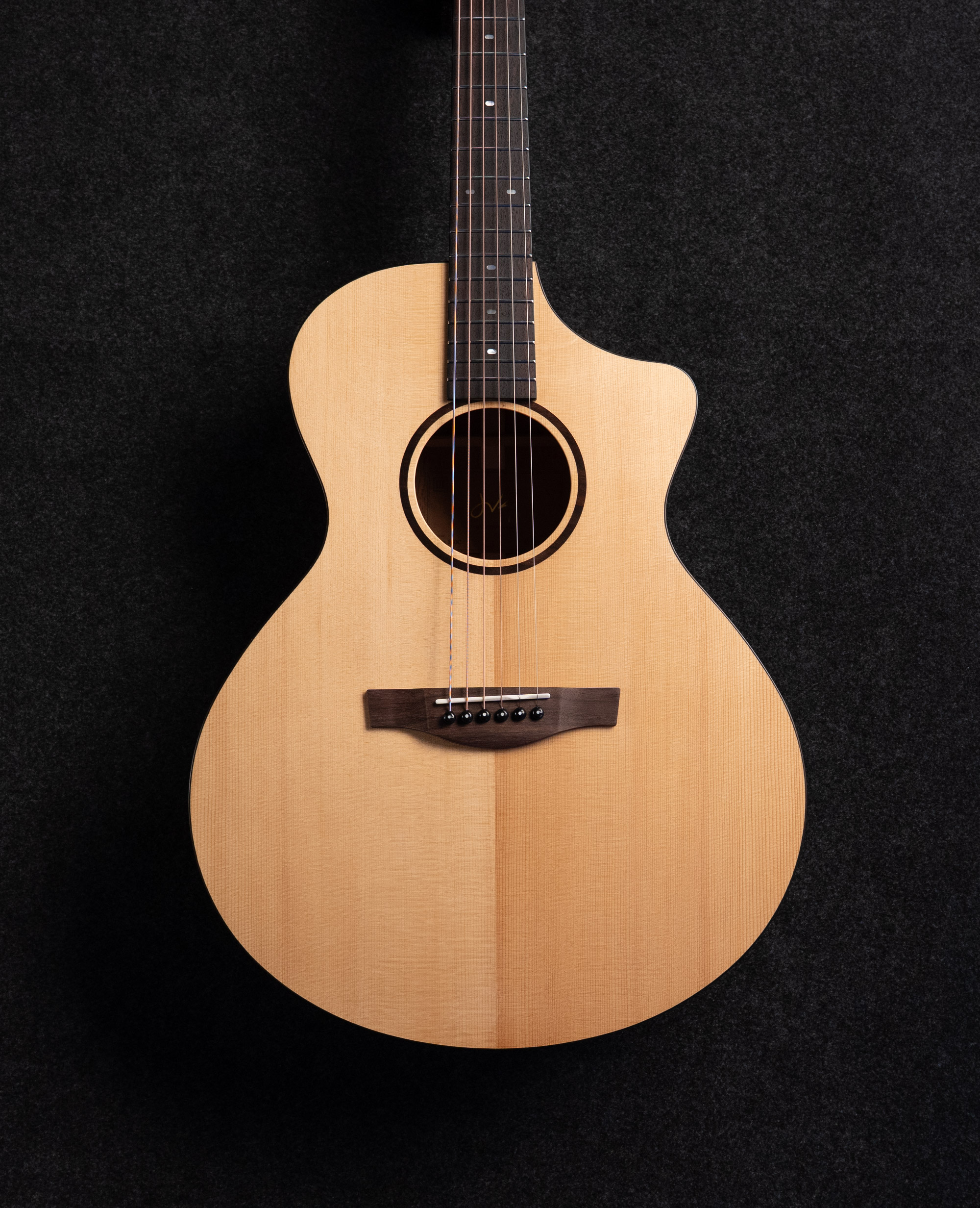 Акустическая гитара Covenant 170C - купить в "Гитарном Клубе"