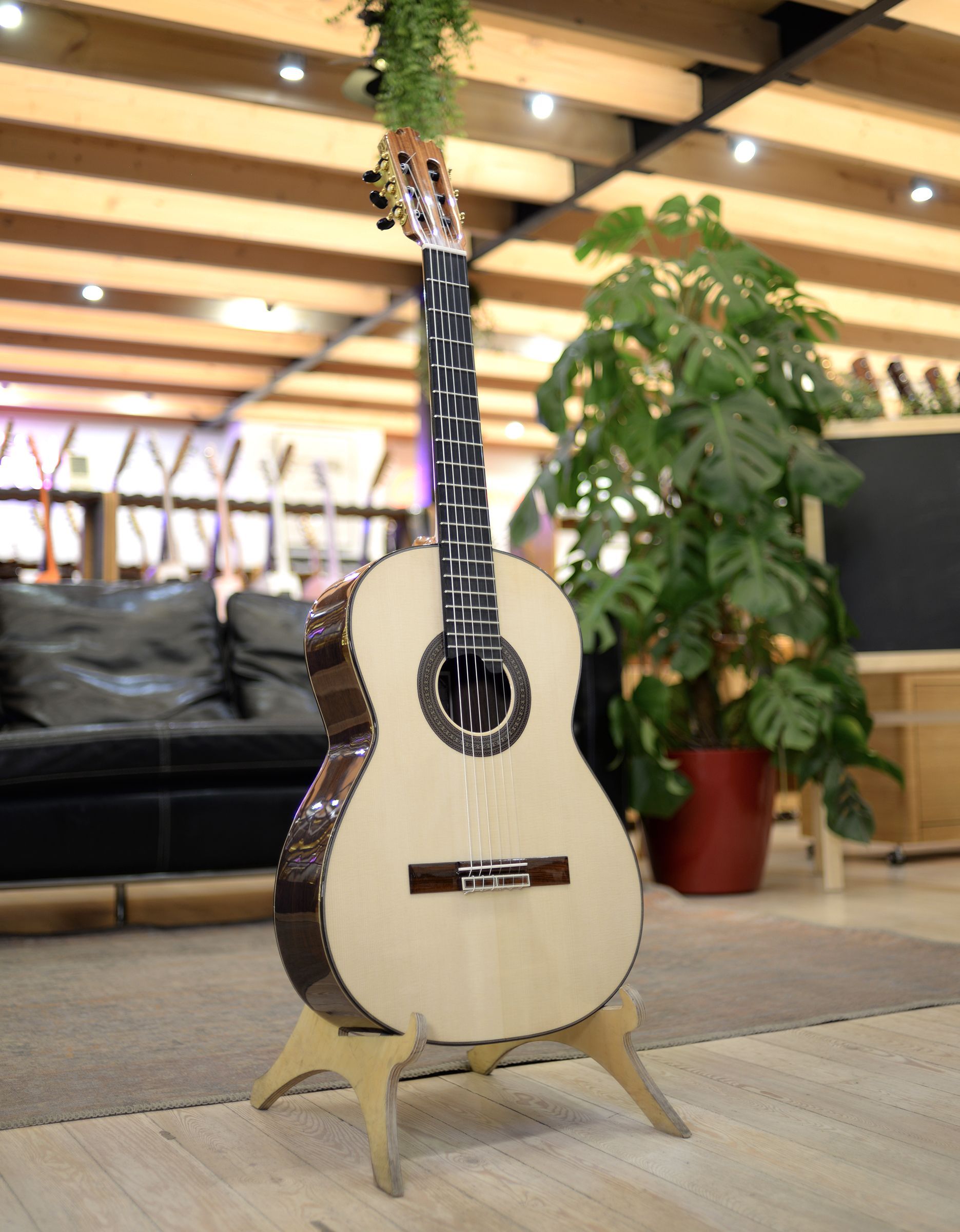 Классическая гитара Prudencio Saez 6-PS (132) Spruce - купить в "Гитарном Клубе"