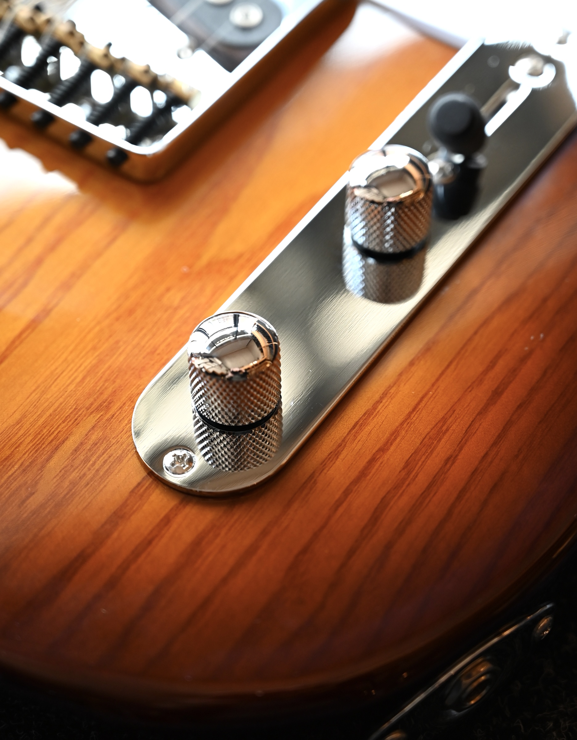 Электрогитара G&L Tribute ASAT Classic Tobacco Sunburst MP - купить в "Гитарном Клубе"