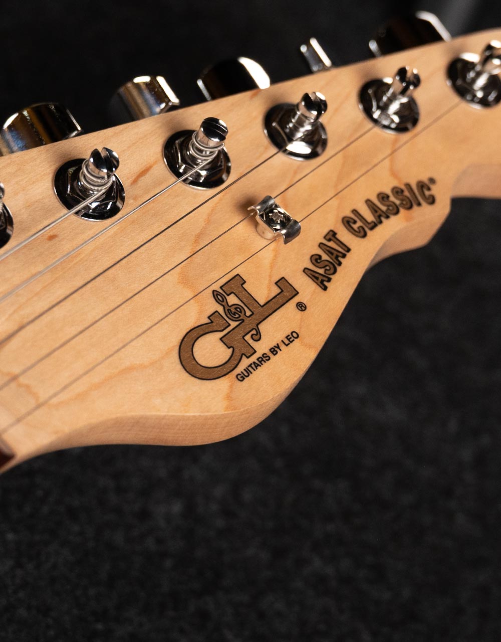 Электрогитара G&L Limited Run ASAT Classic Thinline, Autumn Burst CR - купить в "Гитарном Клубе"