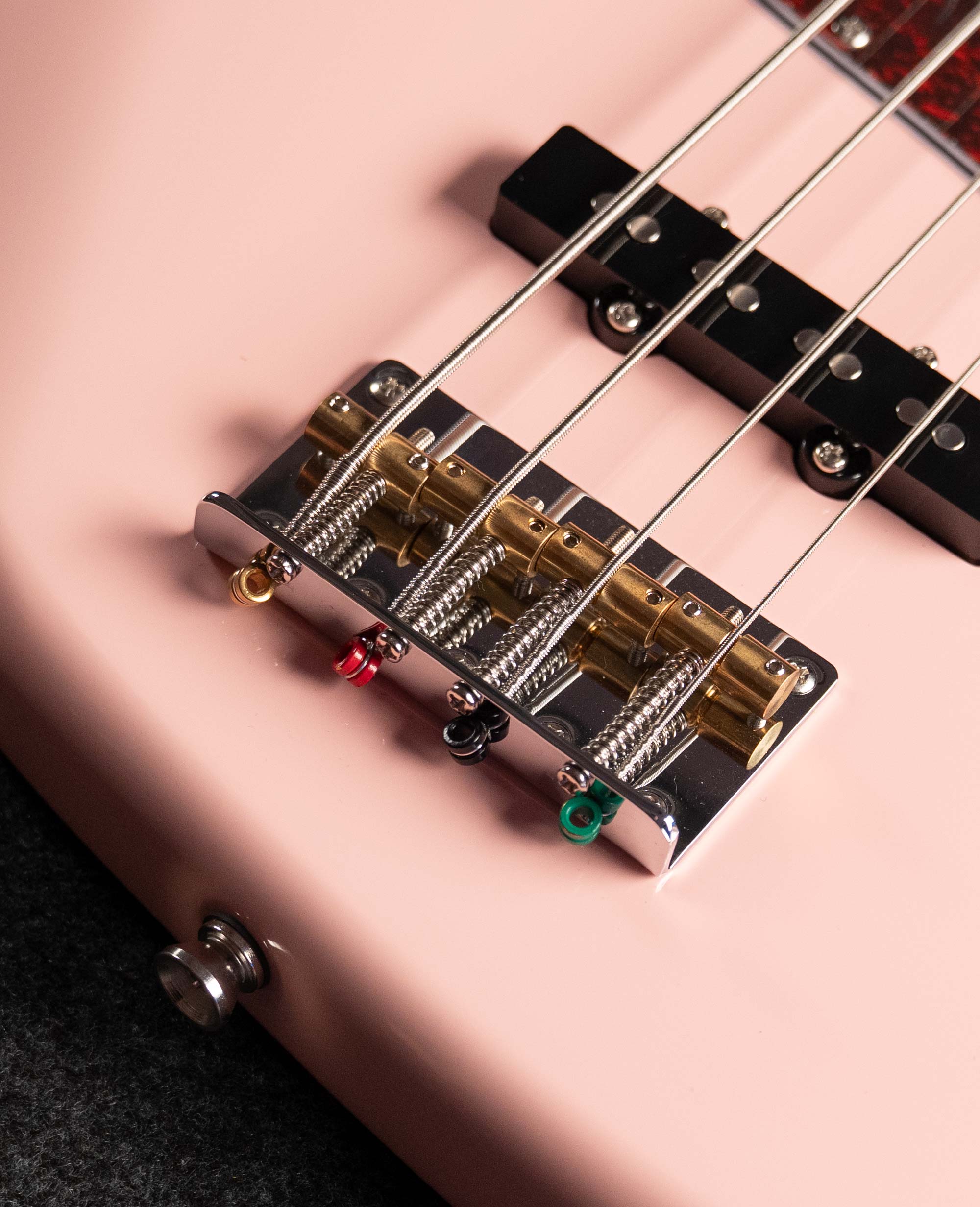 Бас-гитара JET JJB-300 PK - купить в "Гитарном Клубе"