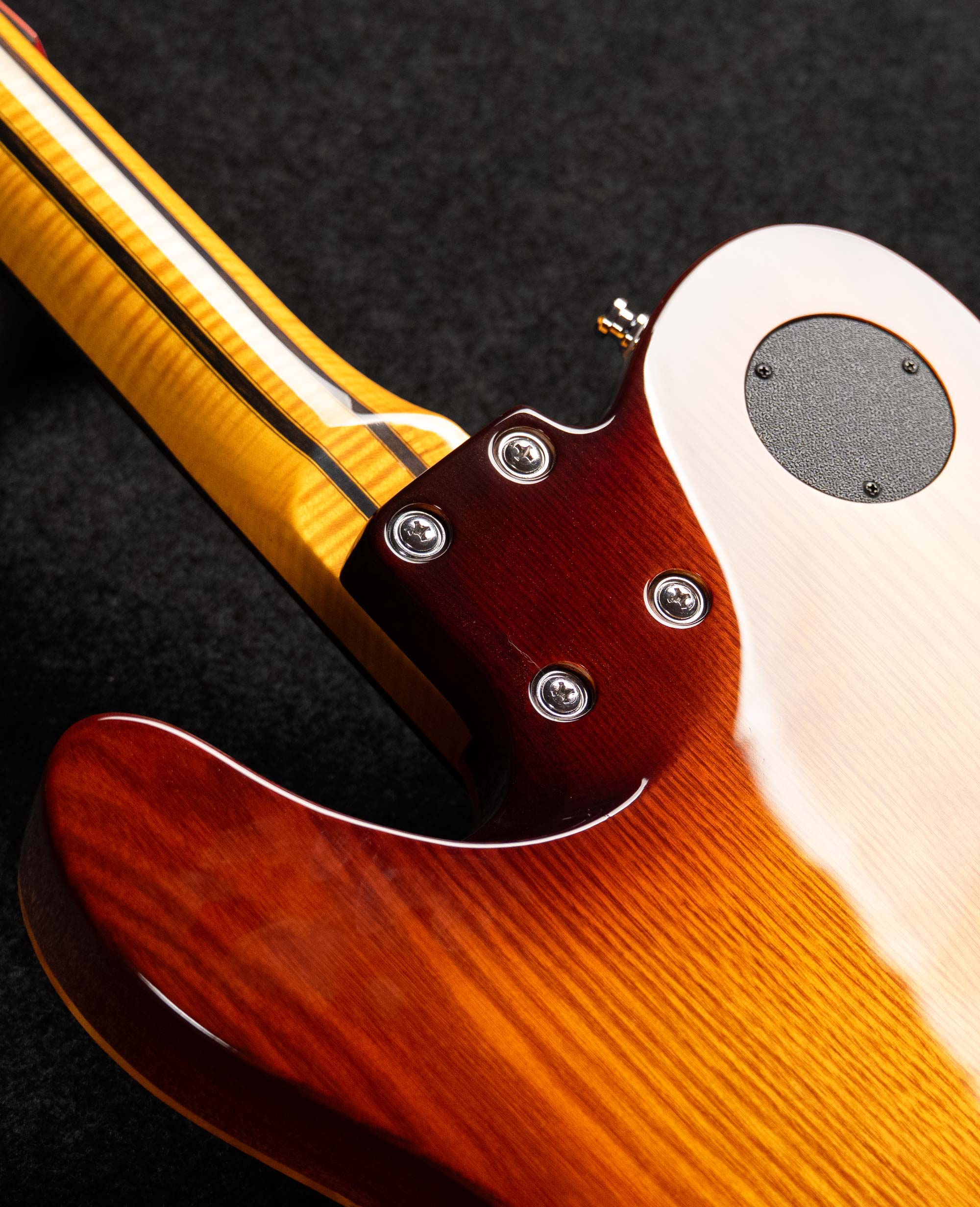 Электрогитара Inspector TT Semi-Hollow Custom  - купить в "Гитарном Клубе"