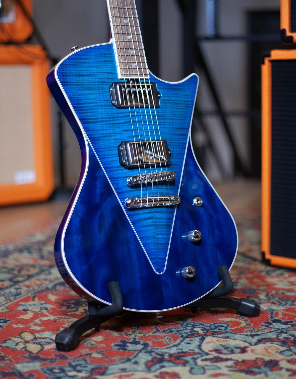 Электрогитара Music Man Armada, Balboa Blueburst - купить в "Гитарном Клубе"