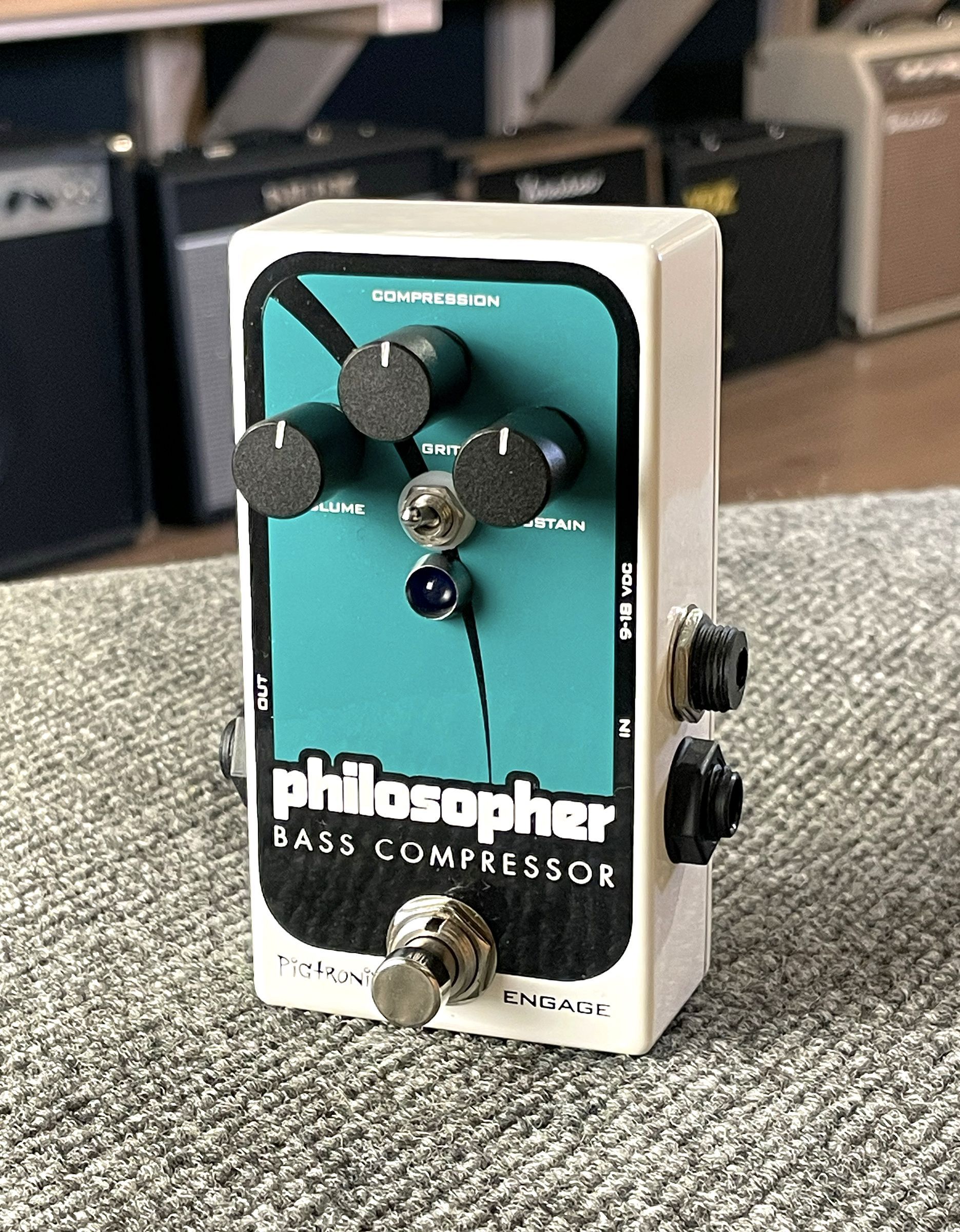 Гитарная педаль Pigtronix PBC Bass Philosopher Compressor - купить в "Гитарном Клубе"