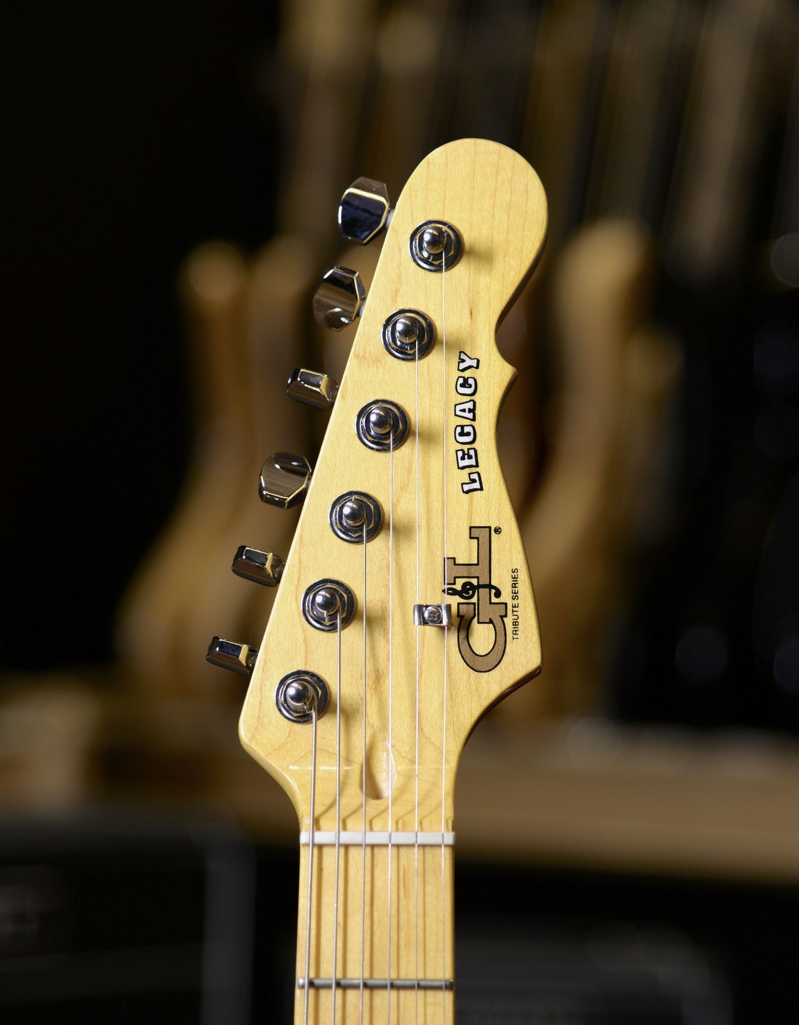 Электрогитара G&L Tribute Legacy Gloss Black MP - купить в "Гитарном Клубе"