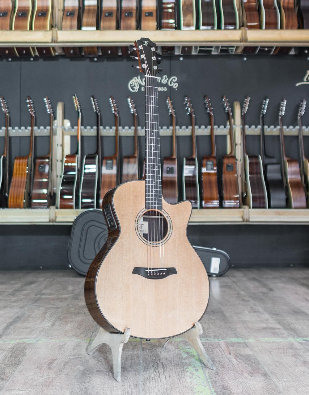 Электроакустическая гитара Furch MC Yellow Gc-CR SPA - купить в "Гитарном Клубе"