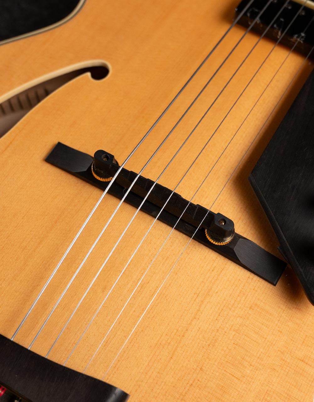 Полуакустическая гитара Peerless Imperial NA - купить в "Гитарном Клубе"