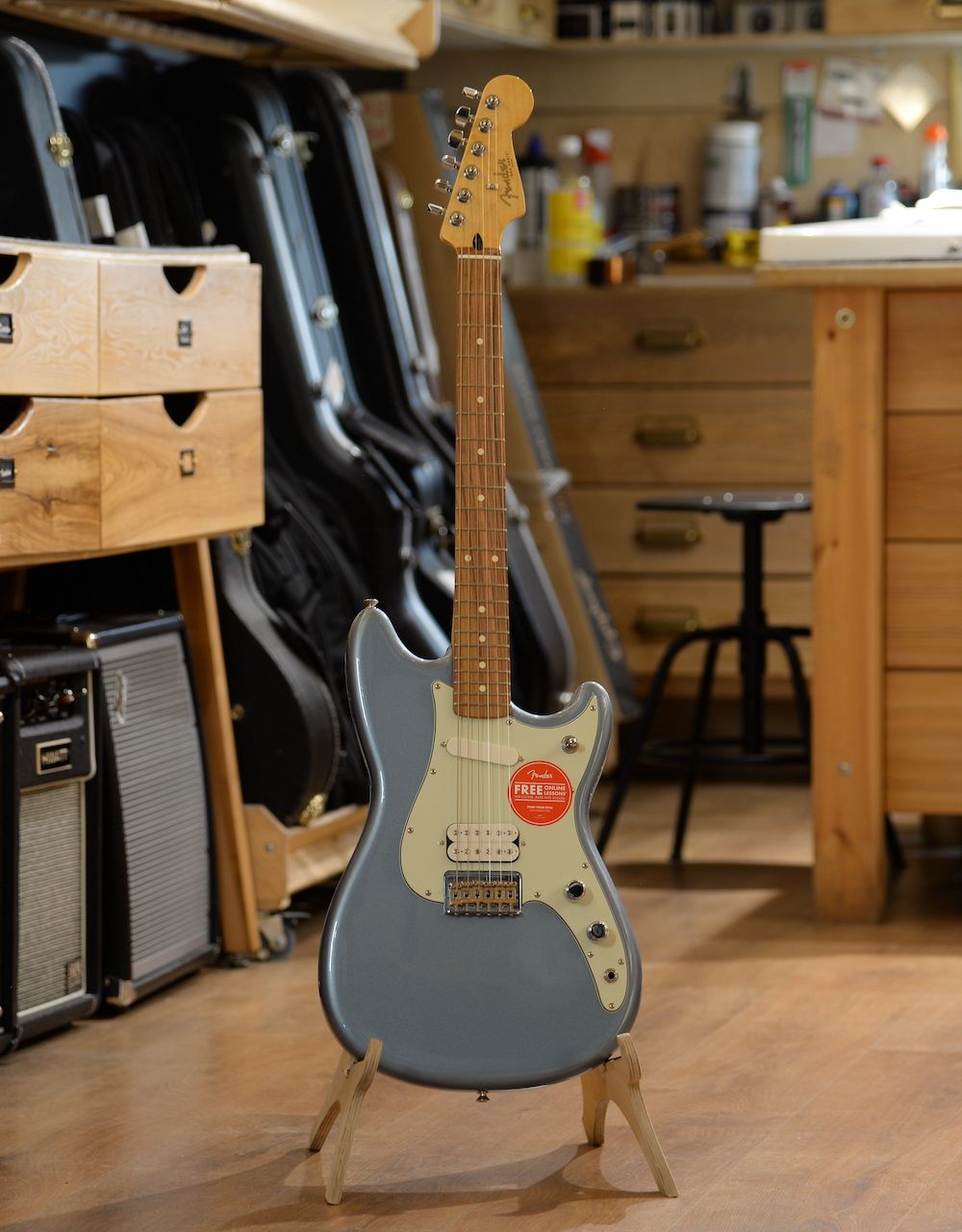 Электрогитара Fender Player Duo Sonic Ice Blue Metallic HS PF - купить в "Гитарном Клубе"