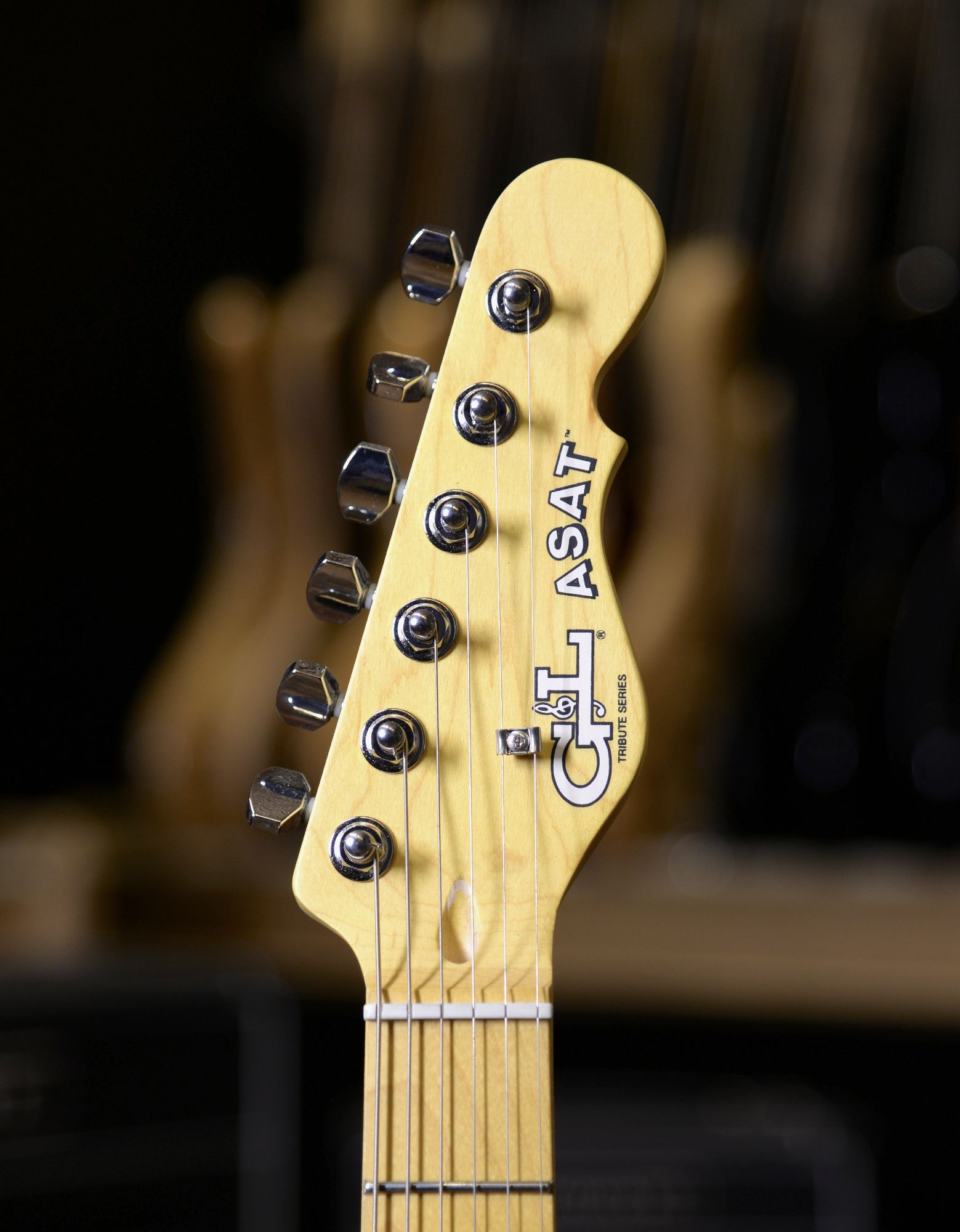 Электрогитара G&L Tribute ASAT Special Surf Green MP Poplar - купить в "Гитарном Клубе"