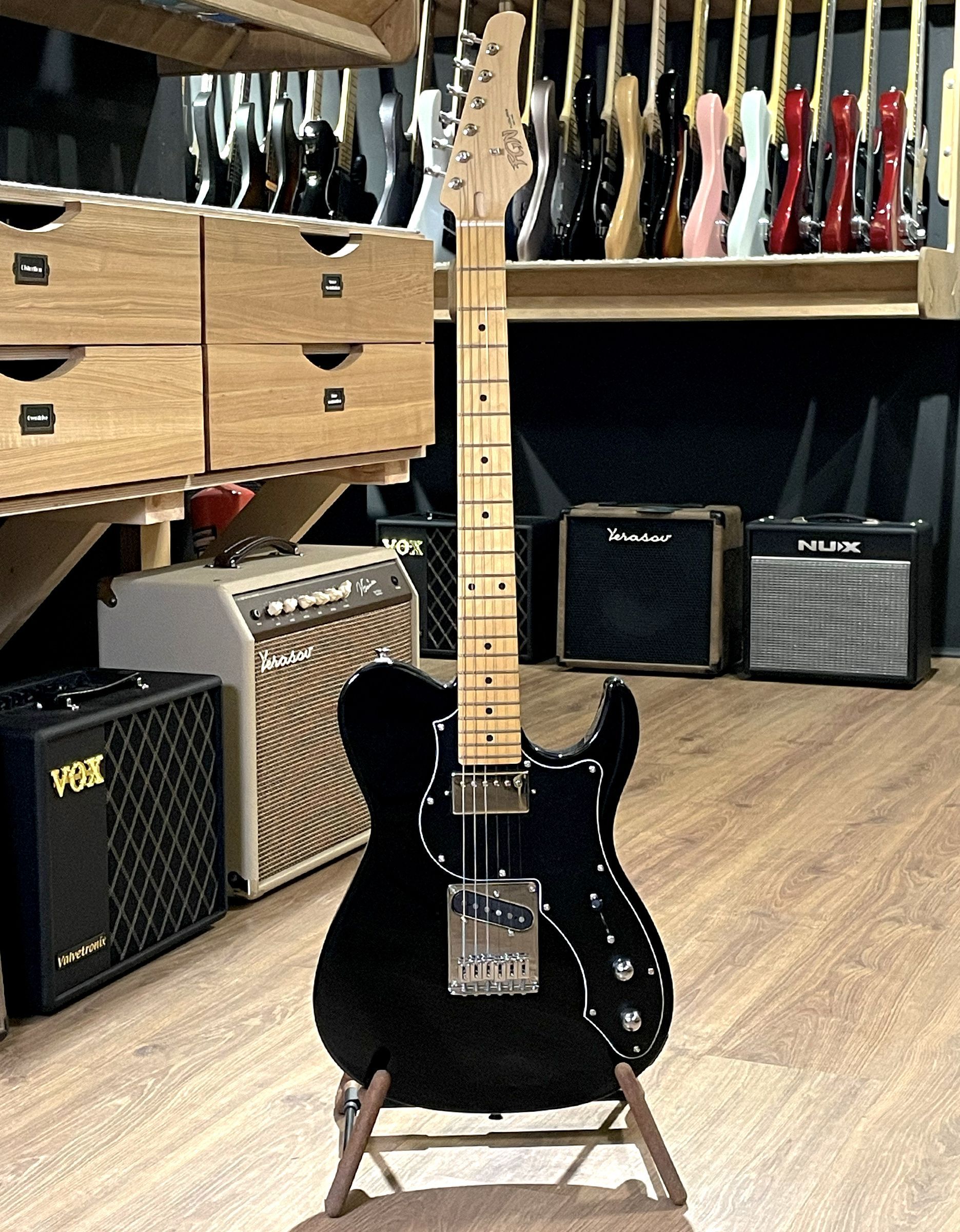 Электрогитара FGN Boundary Iliad BIL2MHS Black - купить в "Гитарном Клубе"