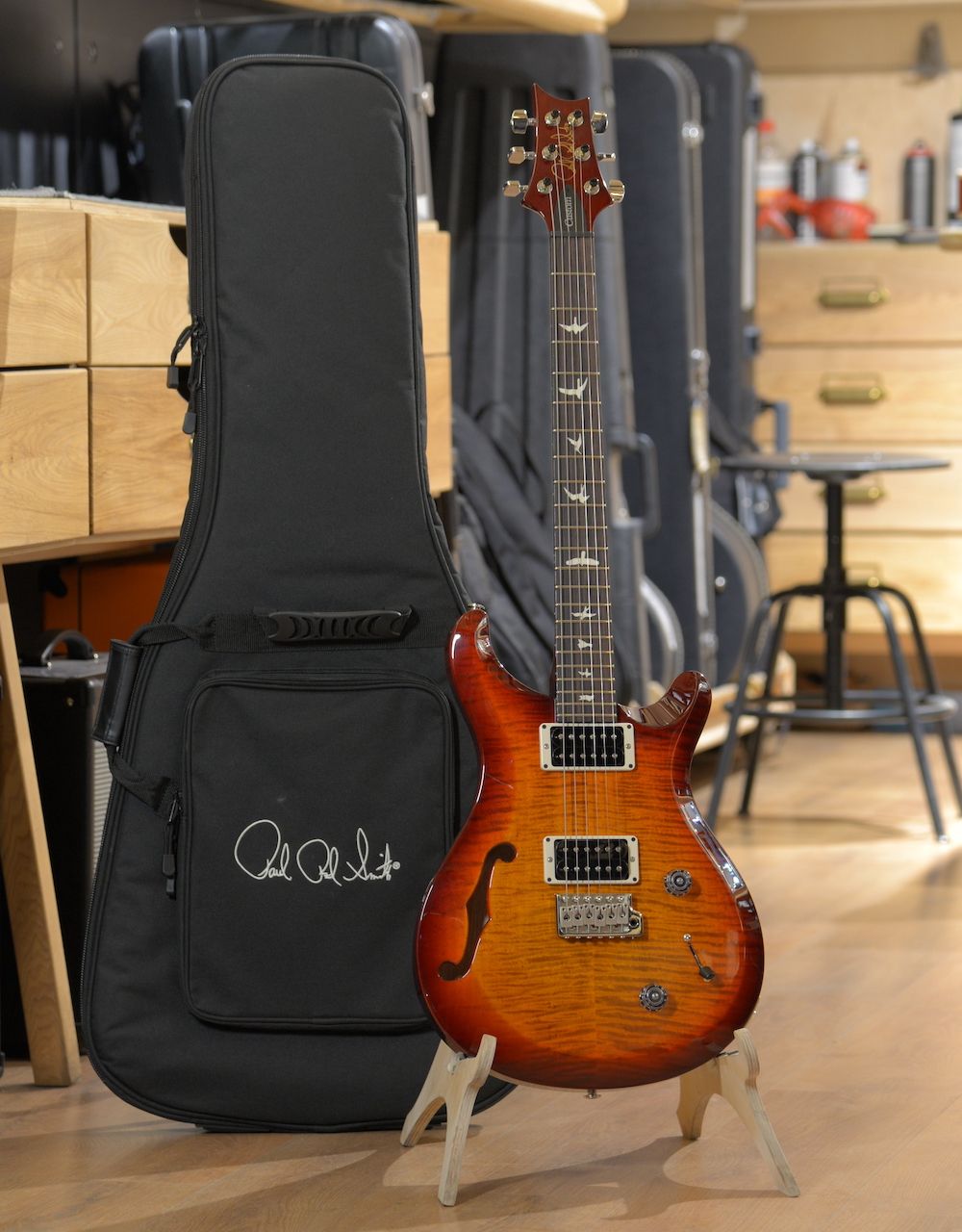 Электрогитара PRS S2 CUSTOM 22 SEMI-HOLLOW DARK CHERRY SUNBURST - купить в "Гитарном Клубе"