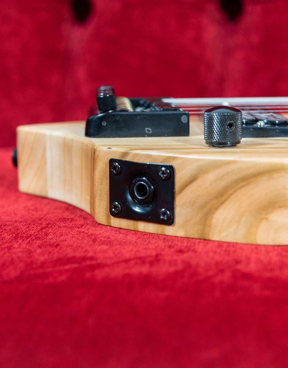 Тревел-электрогитара Inspector Mirage LE Nat - купить в "Гитарном Клубе"