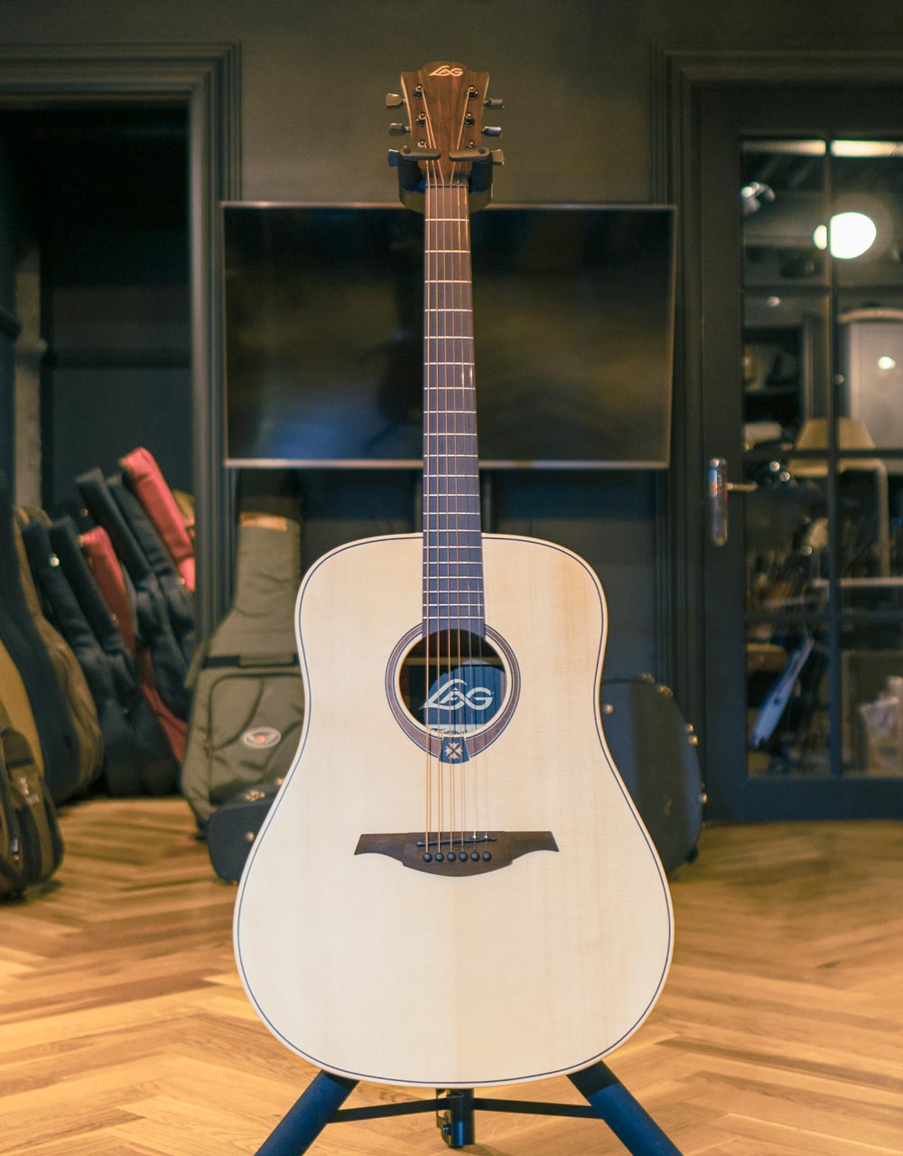 Акустическая гитара LAG GLA T70D - купить в "Гитарном Клубе"