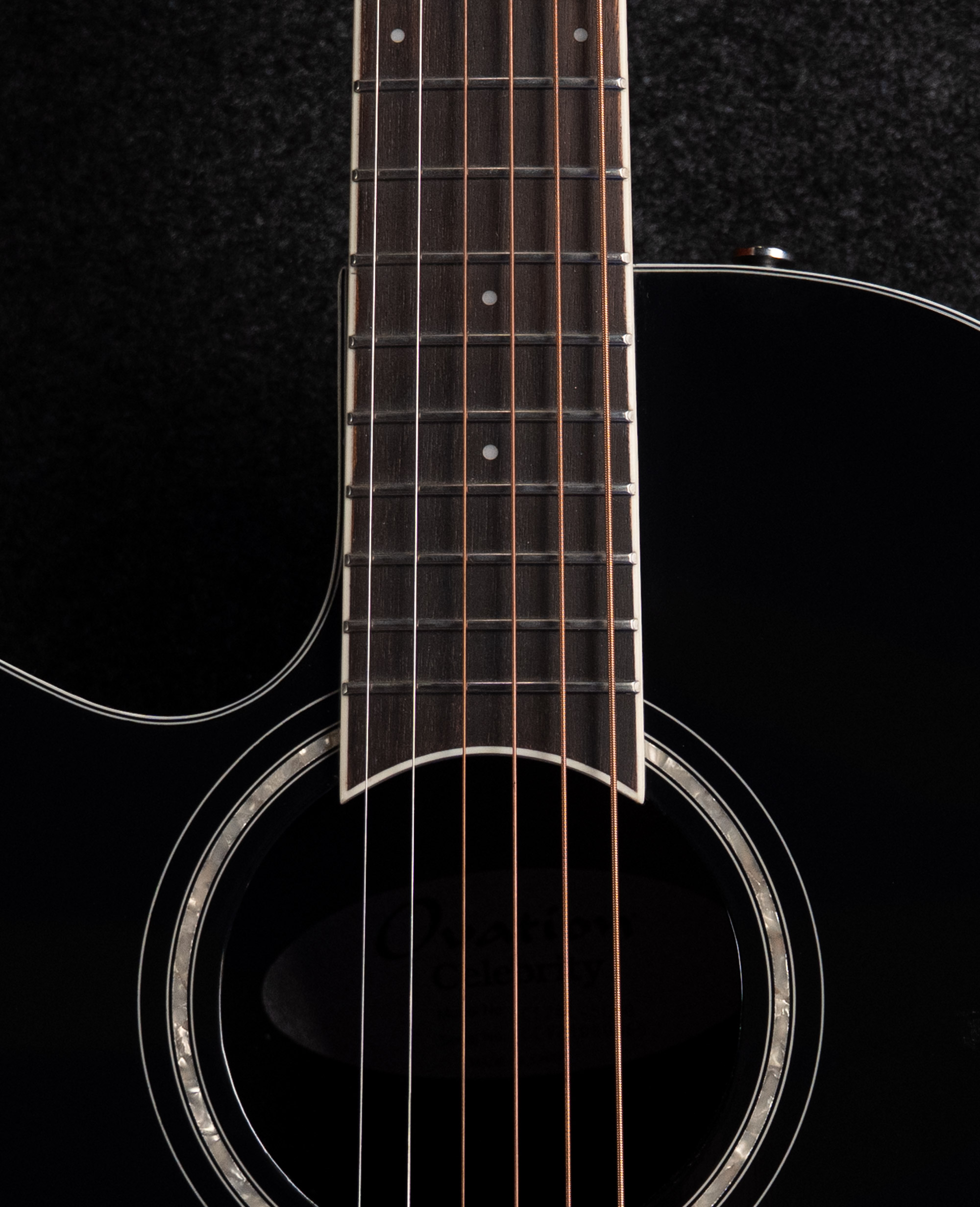 Электроакустическая гитара Ovation CS24L-5G Celebrity CS Standard Mid Cutaway Black - купить в "Гитарном Клубе"