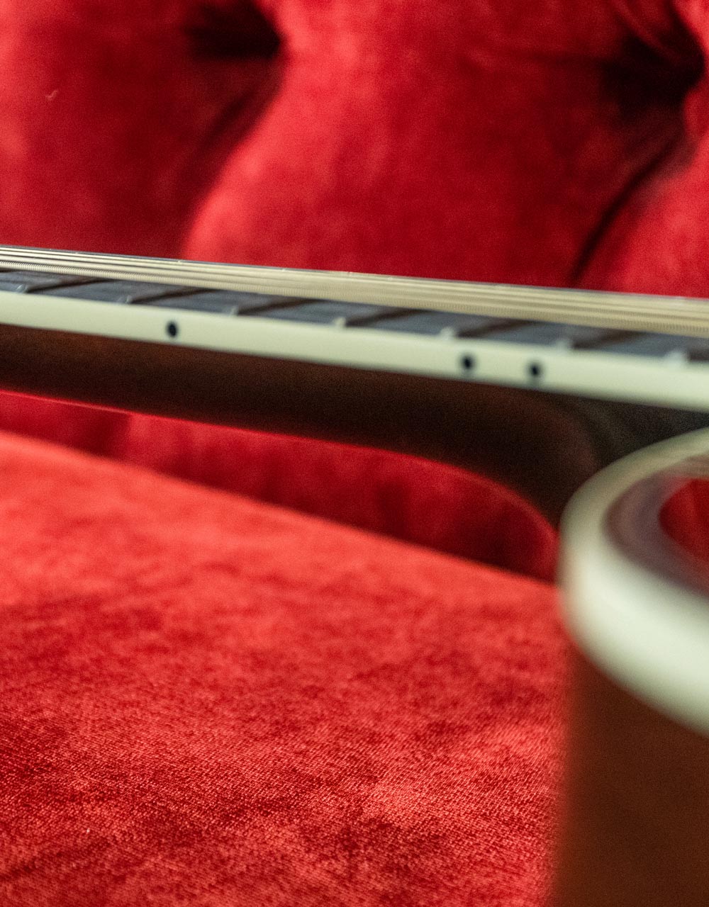 Электроакустическая гитара Gibson J-45 Deluxe Rosewood Burst - купить в "Гитарном Клубе"