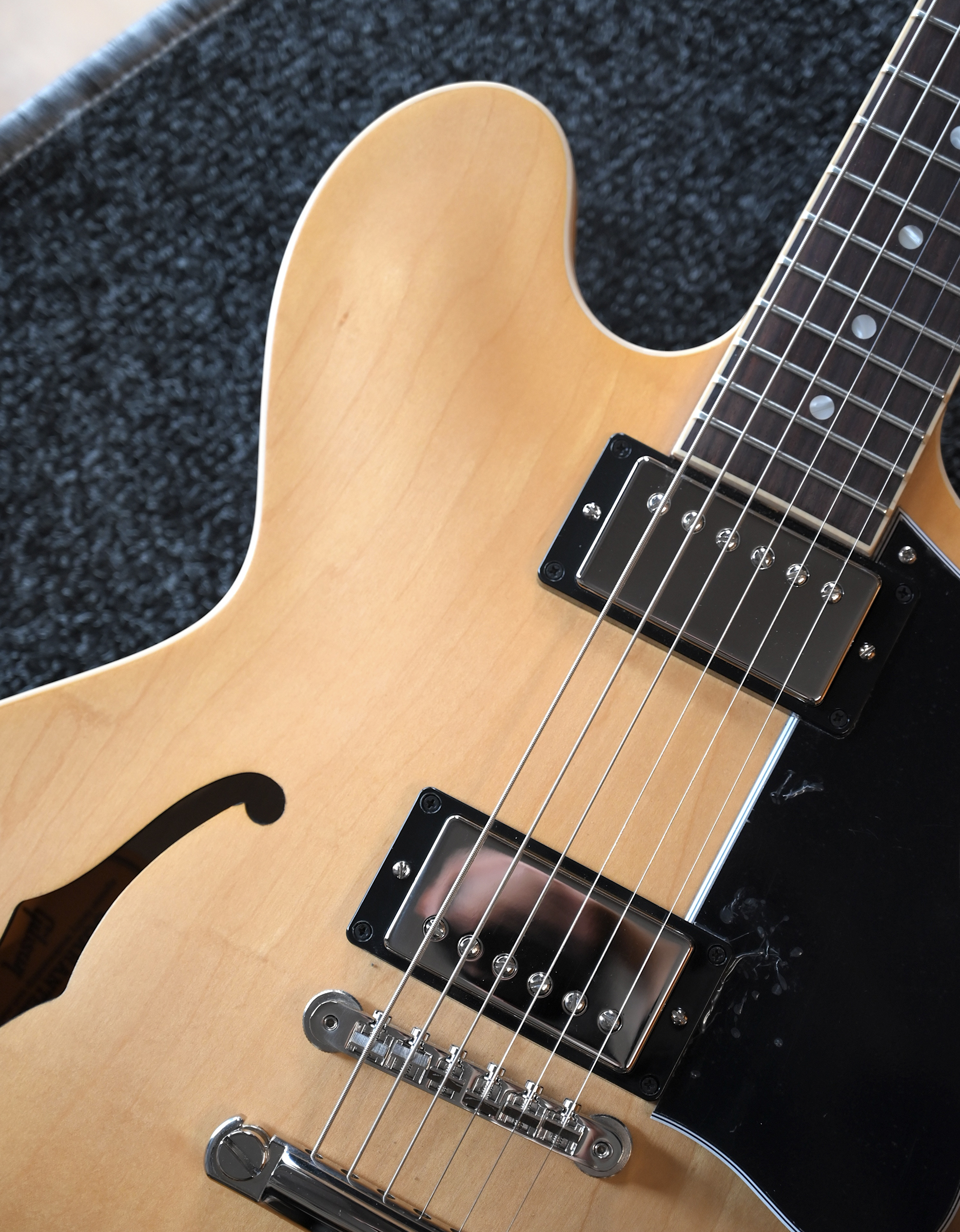 Электрогитара Gibson ES-335 Satin Vintage Natural, 2021 - купить в "Гитарном Клубе"