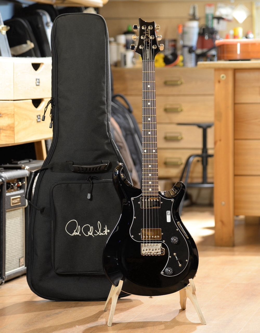 Электрогитара PRS S2 STANDARD 22 DOTS BLACK - купить в "Гитарном Клубе"