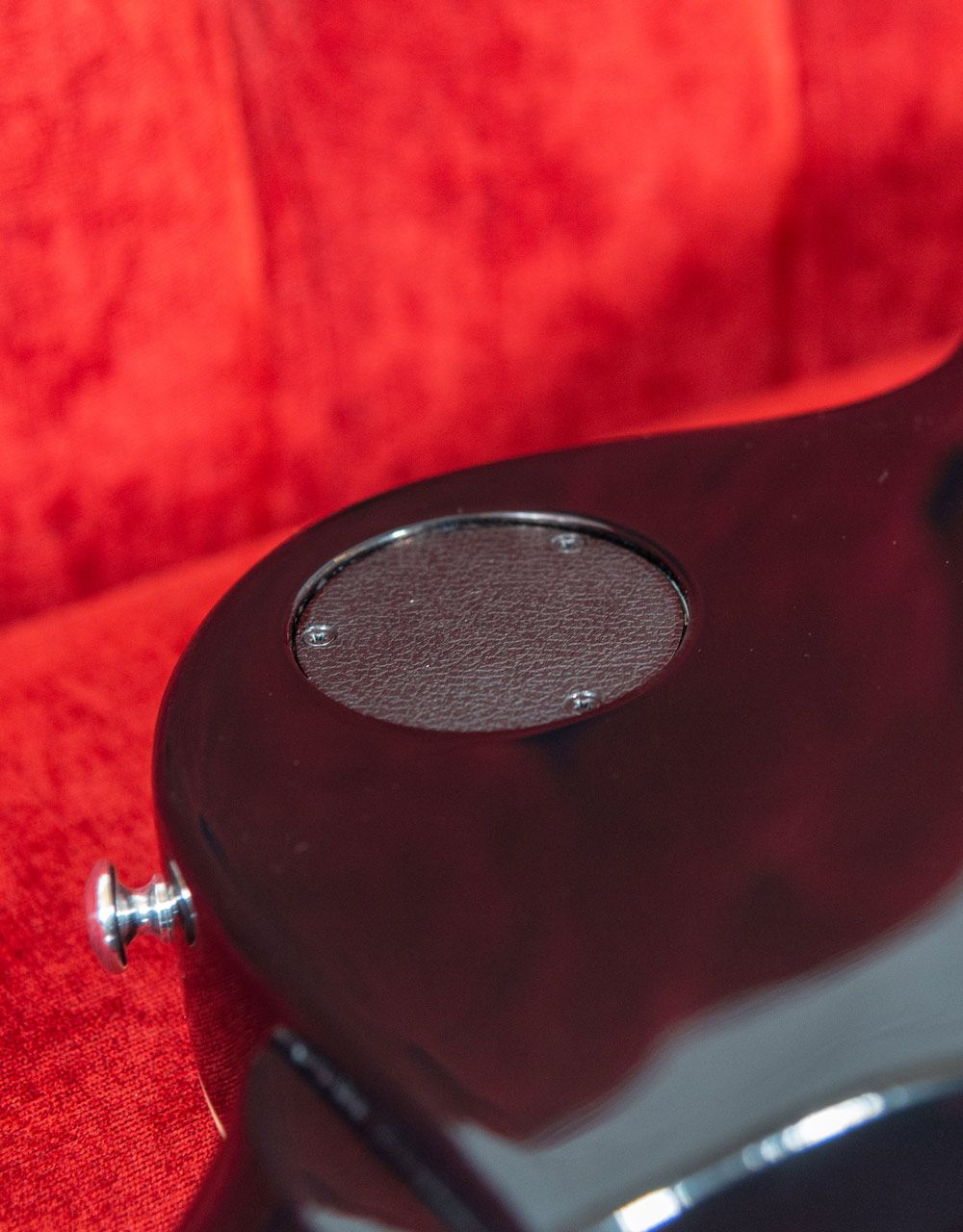 Электрогитара Gibson Les Paul Classic Ebony - купить в "Гитарном Клубе"