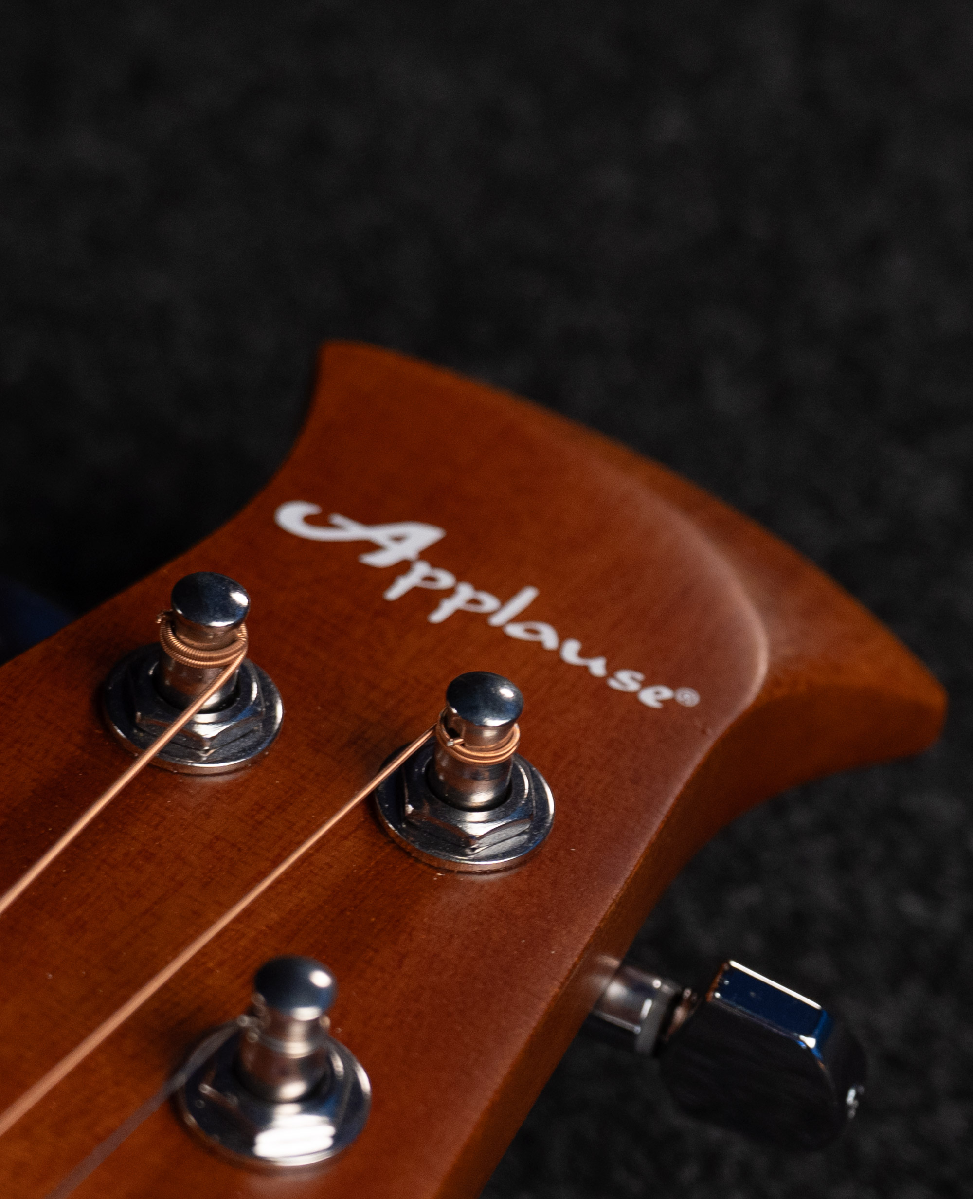 Электроакустическая гитара Ovation Applause AB24II-4S Balladeer Mid Cutaway Natural Satin - купить в "Гитарном Клубе"