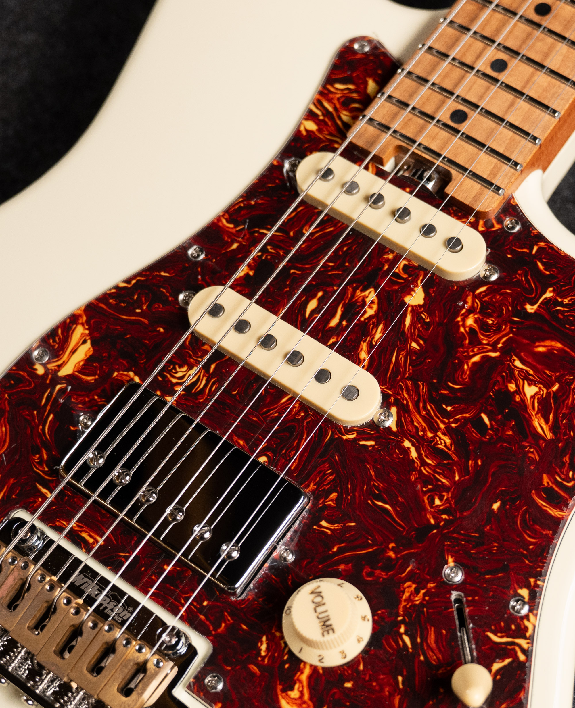 Электрогитара Crafter Crema VVS MP Malty White - купить в "Гитарном Клубе"