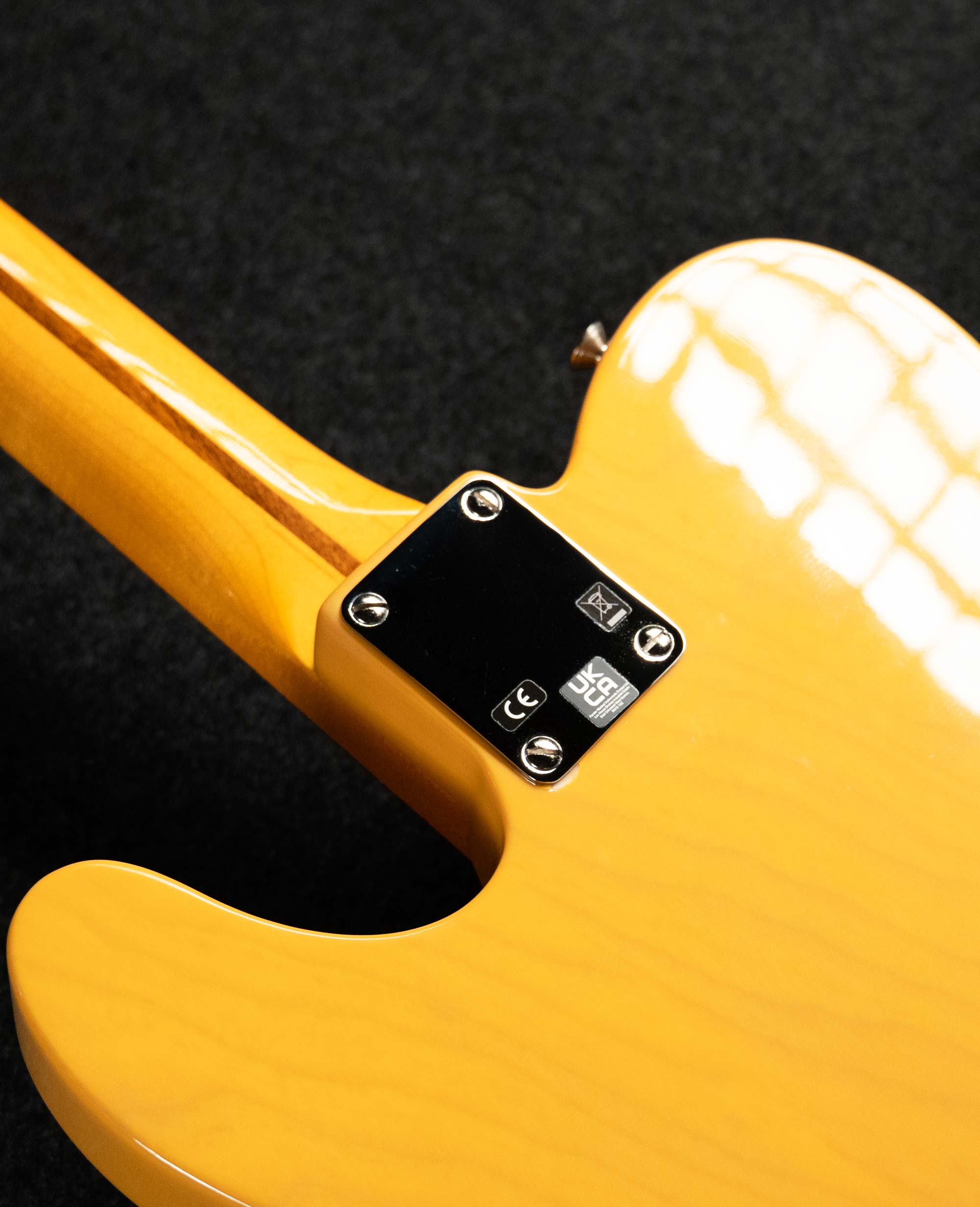 Электрогитара Fender AVRI 