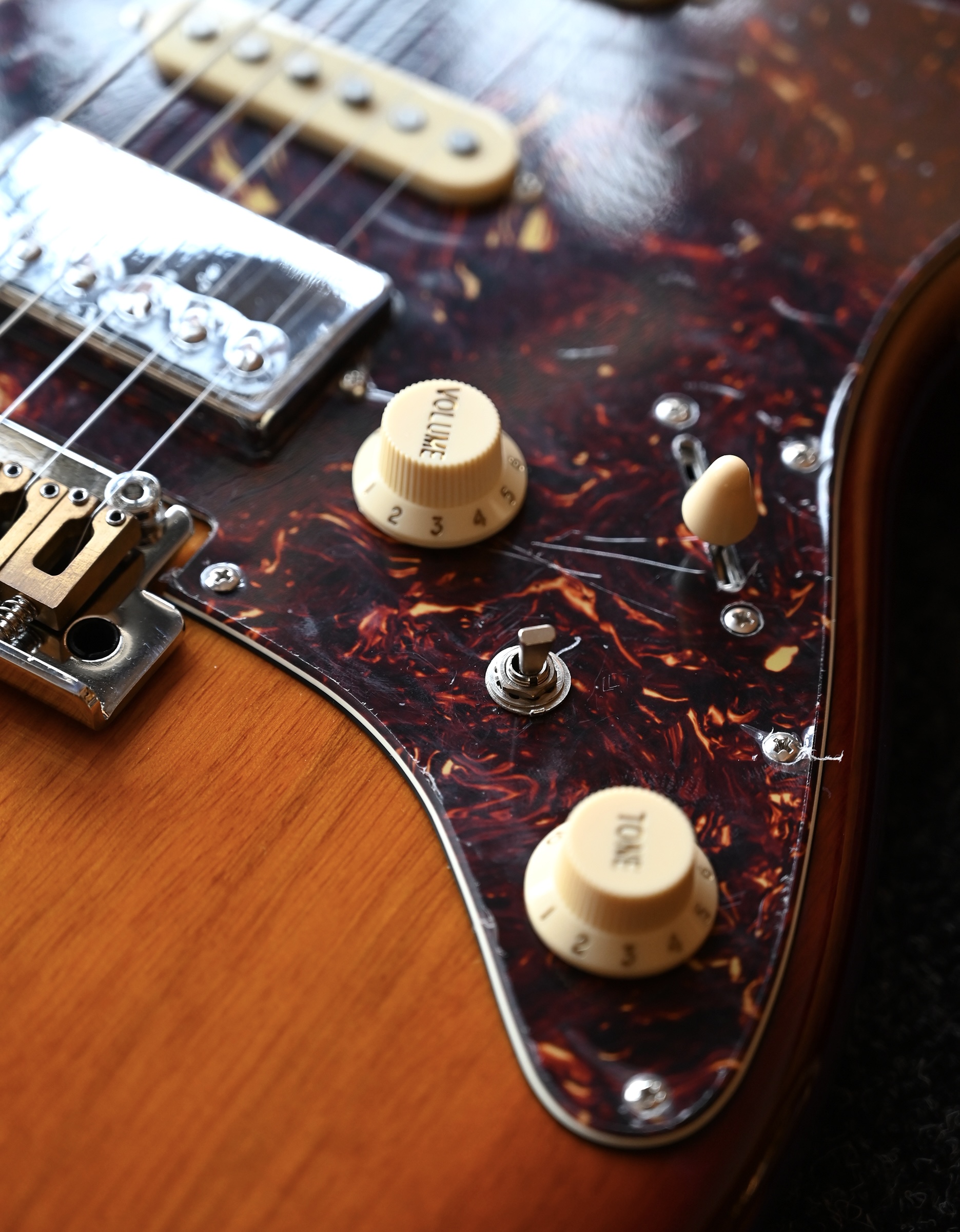 Электрогитара Crafter Crema RS Tobacco Sunburst - купить в "Гитарном Клубе"