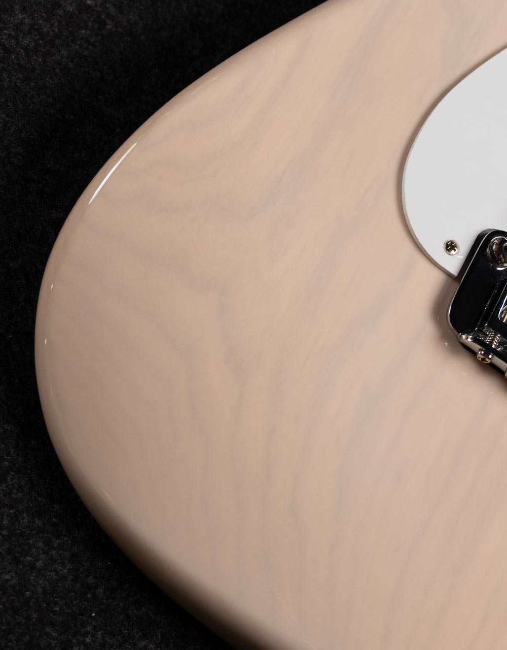 Электрогитара G&L FD Legacy Blonde MP - купить в "Гитарном Клубе"