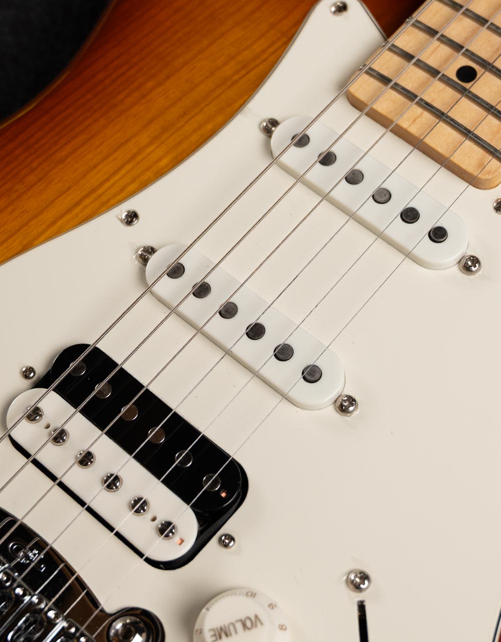 Электрогитара G&L FD Legacy HB Old School Tobacco Sunburst MP - купить в "Гитарном Клубе"