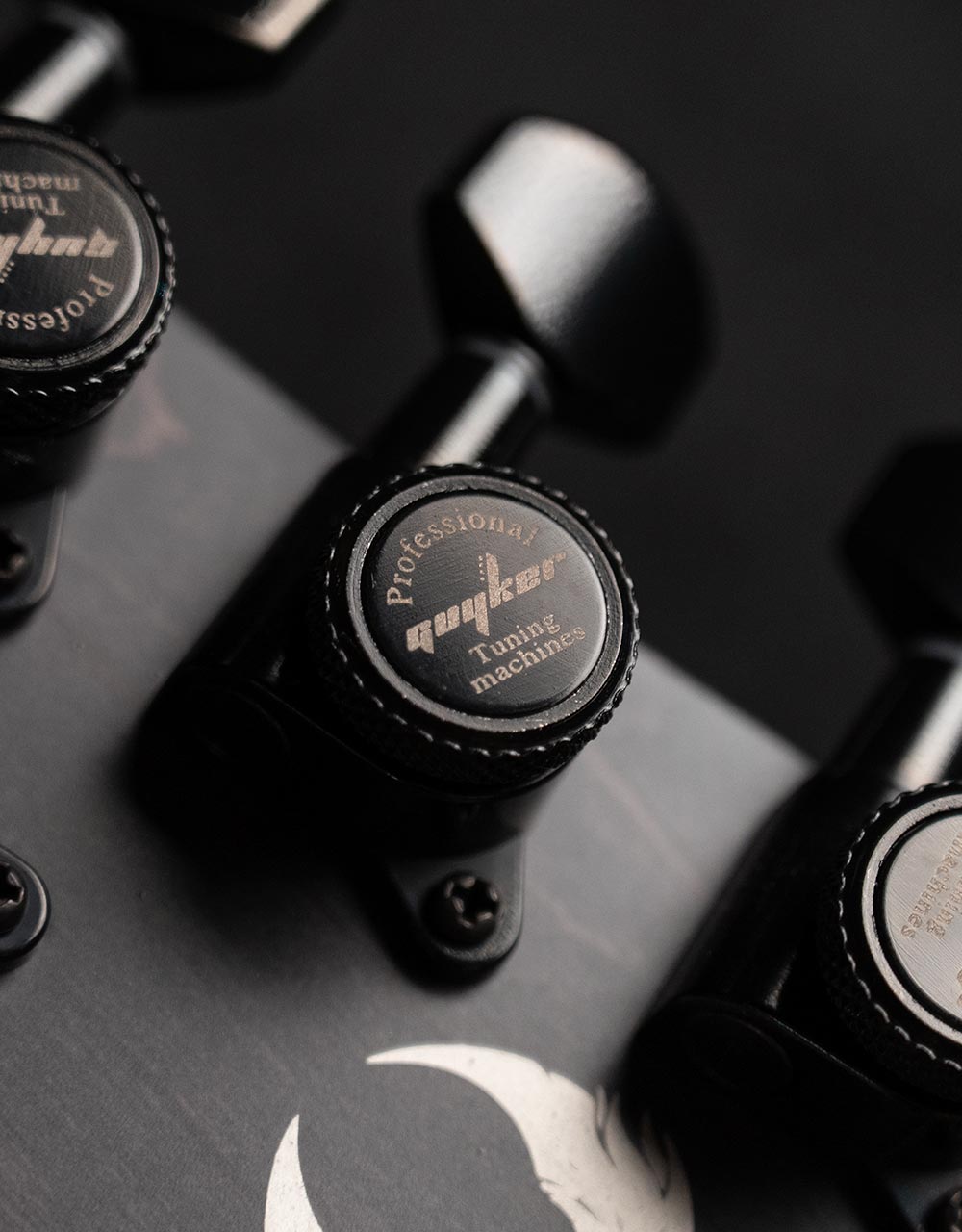 Электрогитара Inspector Phoenix 6 LE black - купить в "Гитарном Клубе"