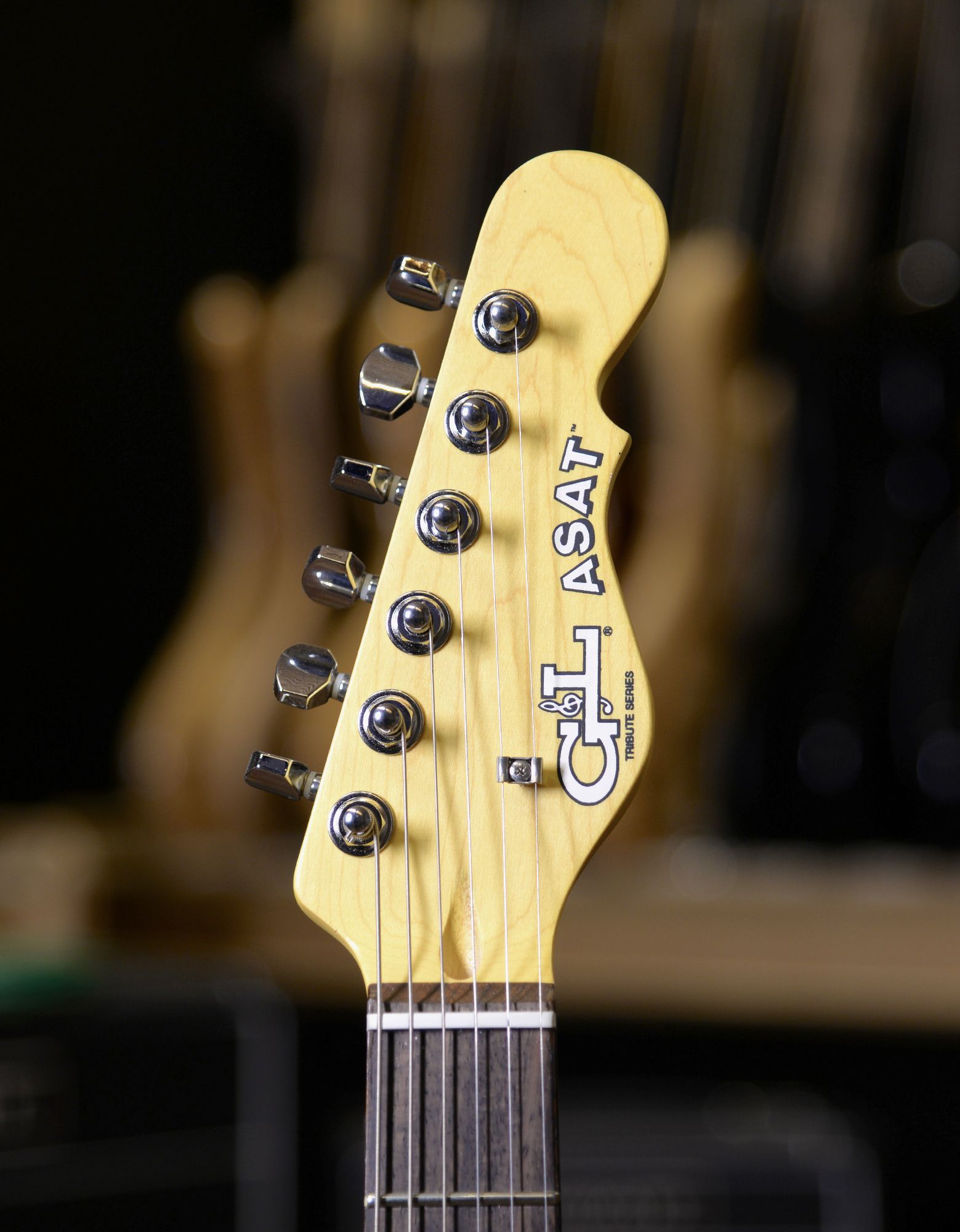 Электрогитара G&L Tribute ASAT Special Irish Ale RW SF - купить в "Гитарном Клубе"