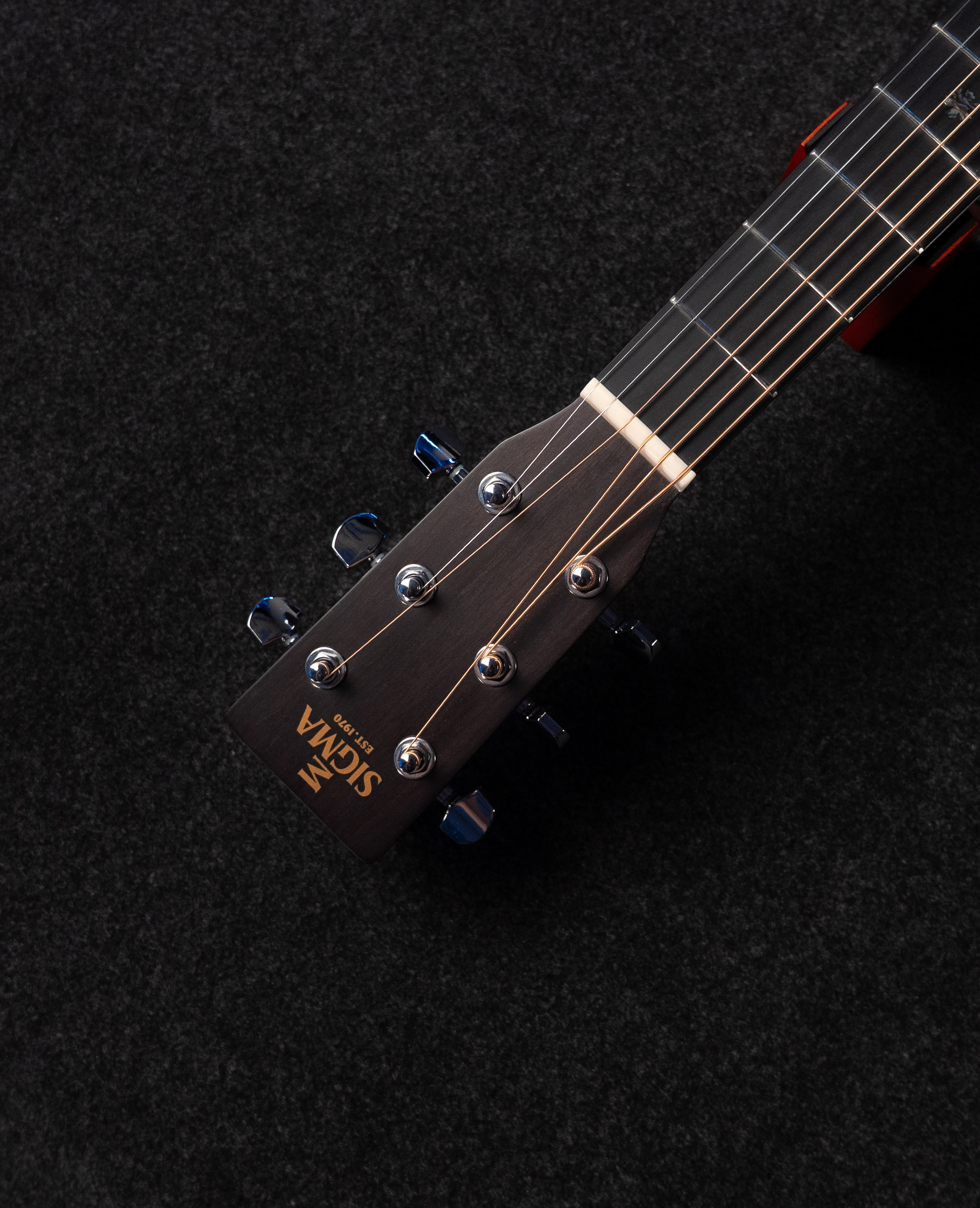 Электроакустическая гитара Sigma OMTC-1E-SB - купить в "Гитарном Клубе"