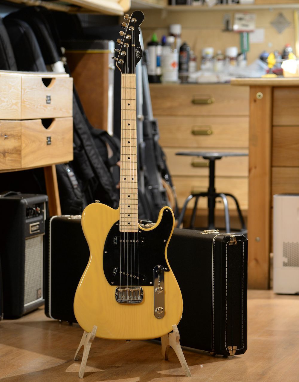 Электрогитара G&L ASAT Special Butterscotch Blonde Pine MP - купить в "Гитарном Клубе"