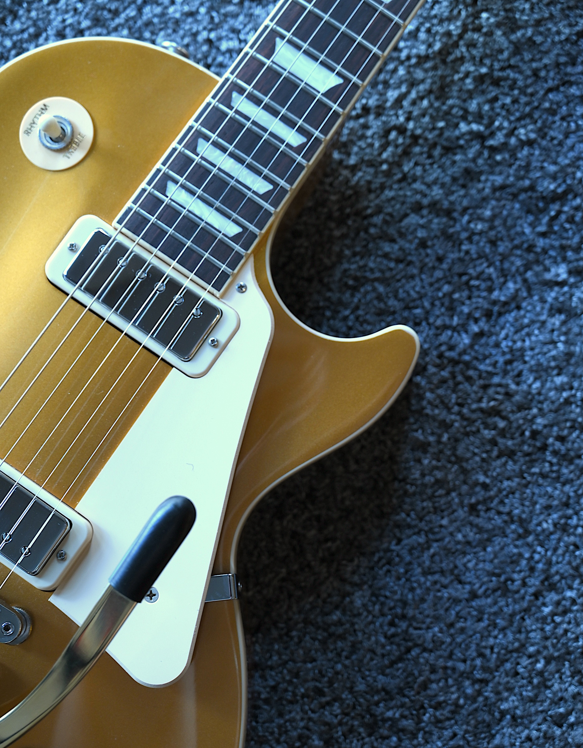 Электрогитара Gibson Les Paul Deluxe Gold Top