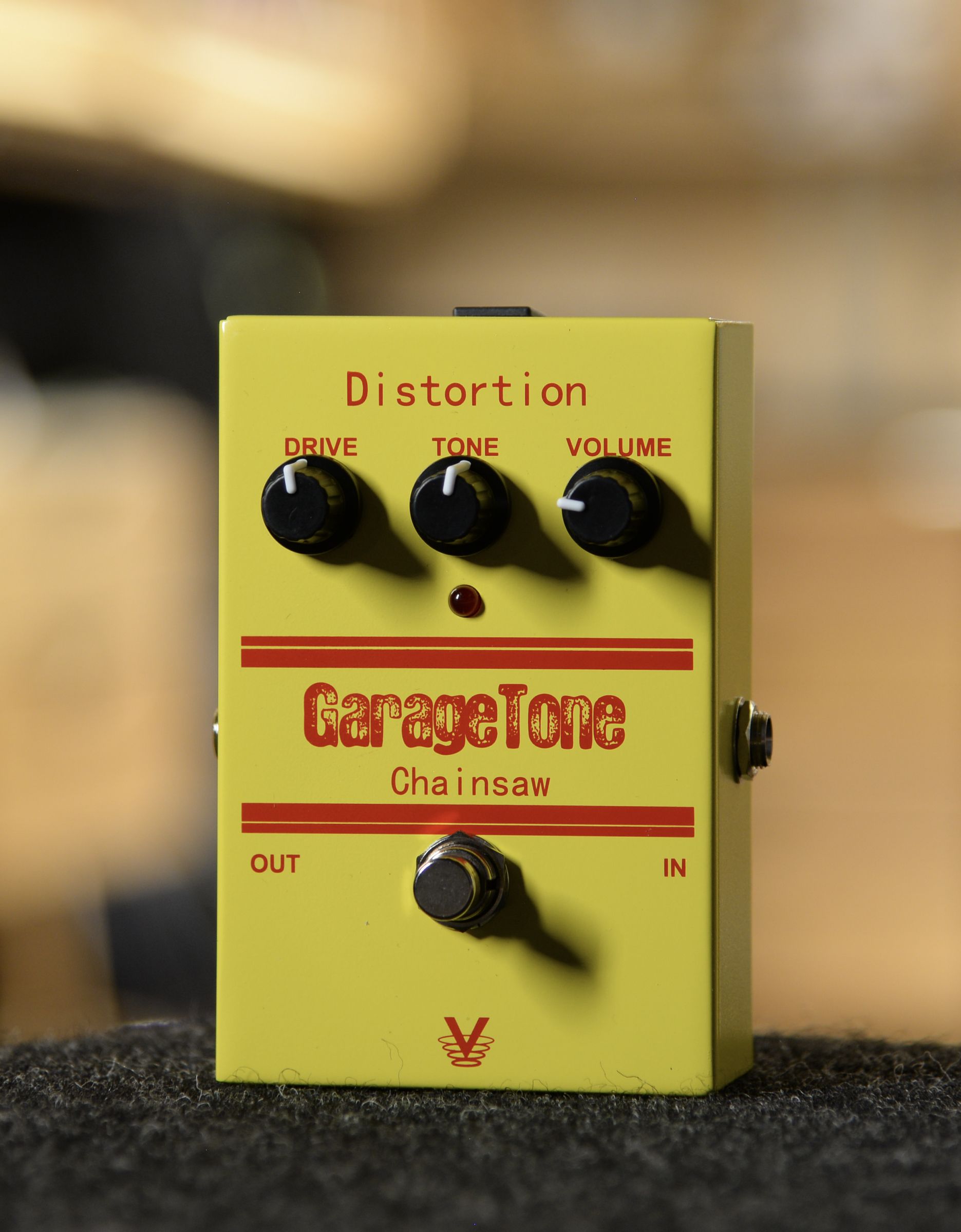 Гитарная педаль Visual Sound GTCHAIN Garage Tone Chainsaw Distortion - купить в "Гитарном Клубе"