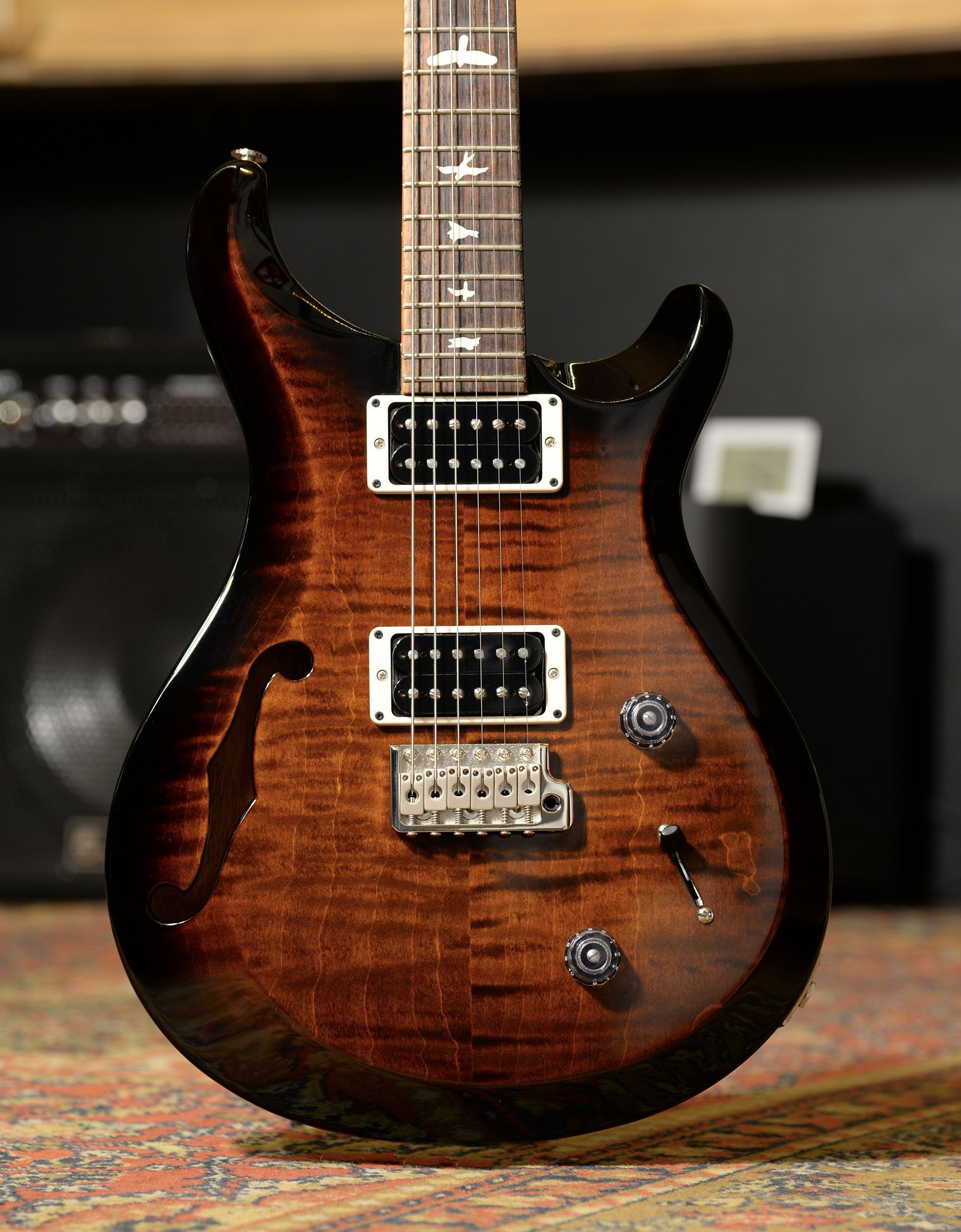 Электрогитара PRS S2 CUSTOM 22 SEMI-HOLLOW BURNT AMBER BURST - купить в "Гитарном Клубе"
