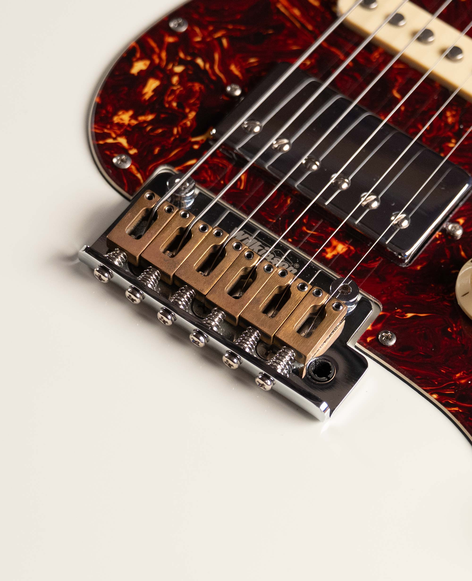 Электрогитара Crafter Crema RS Olympic White - купить в "Гитарном Клубе"