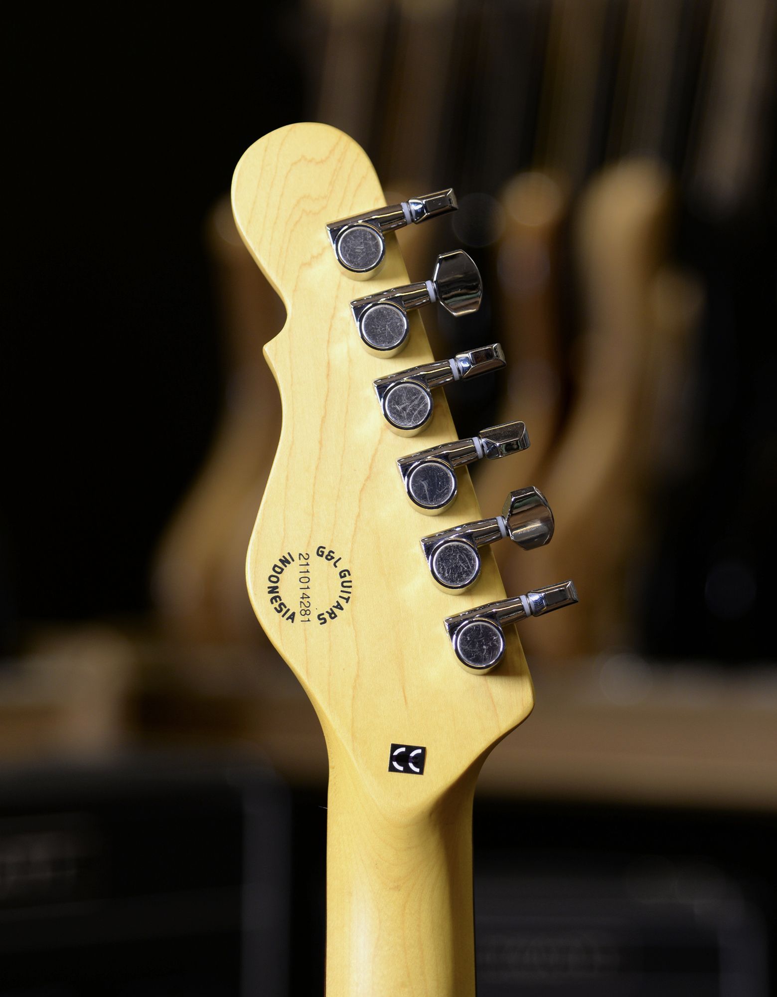 Электрогитара G&L Tribute ASAT Special Irish Ale RW SF - купить в "Гитарном Клубе"