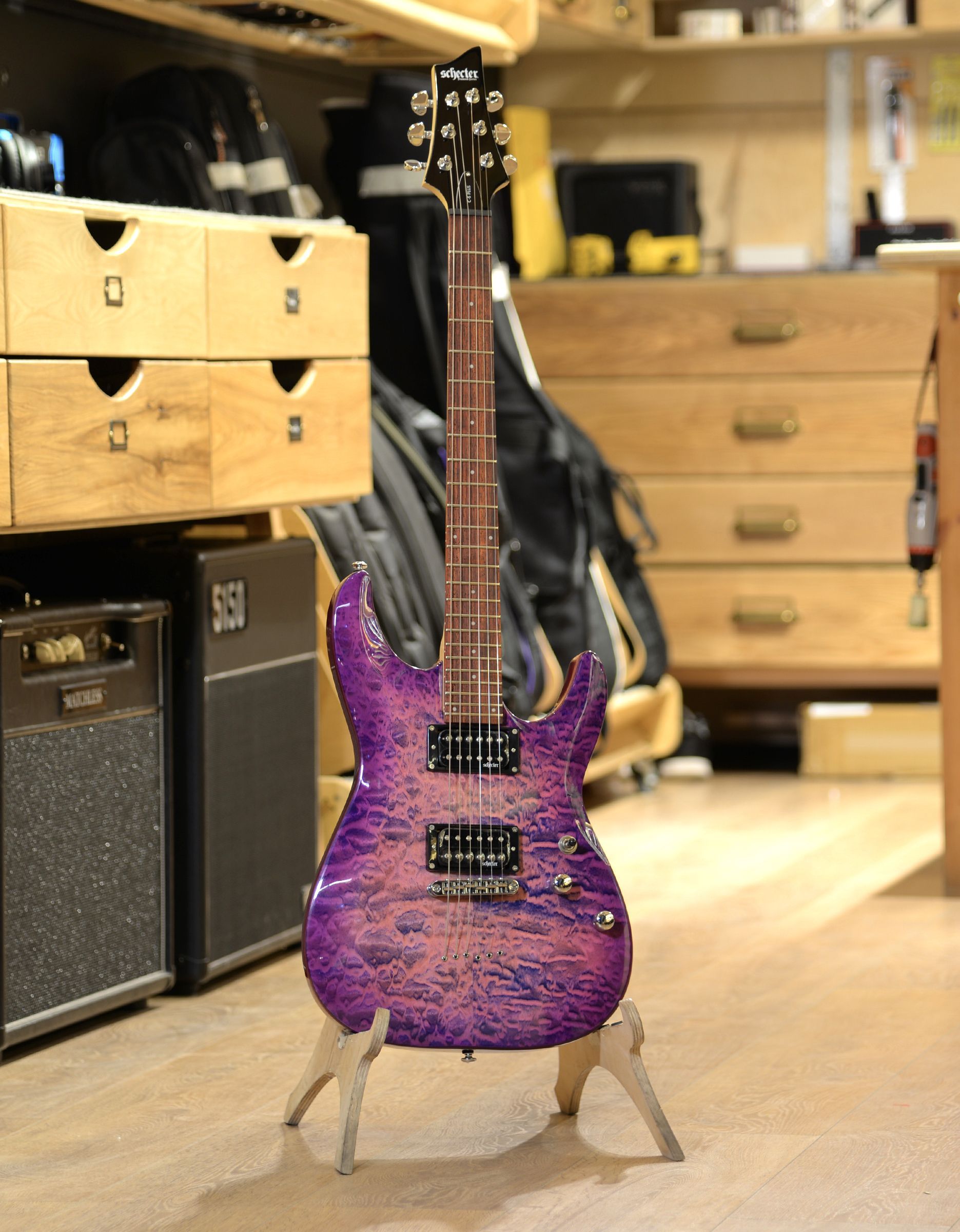 Электрогитара Schecter C-6 Plus Electric Magenta - купить в "Гитарном Клубе"