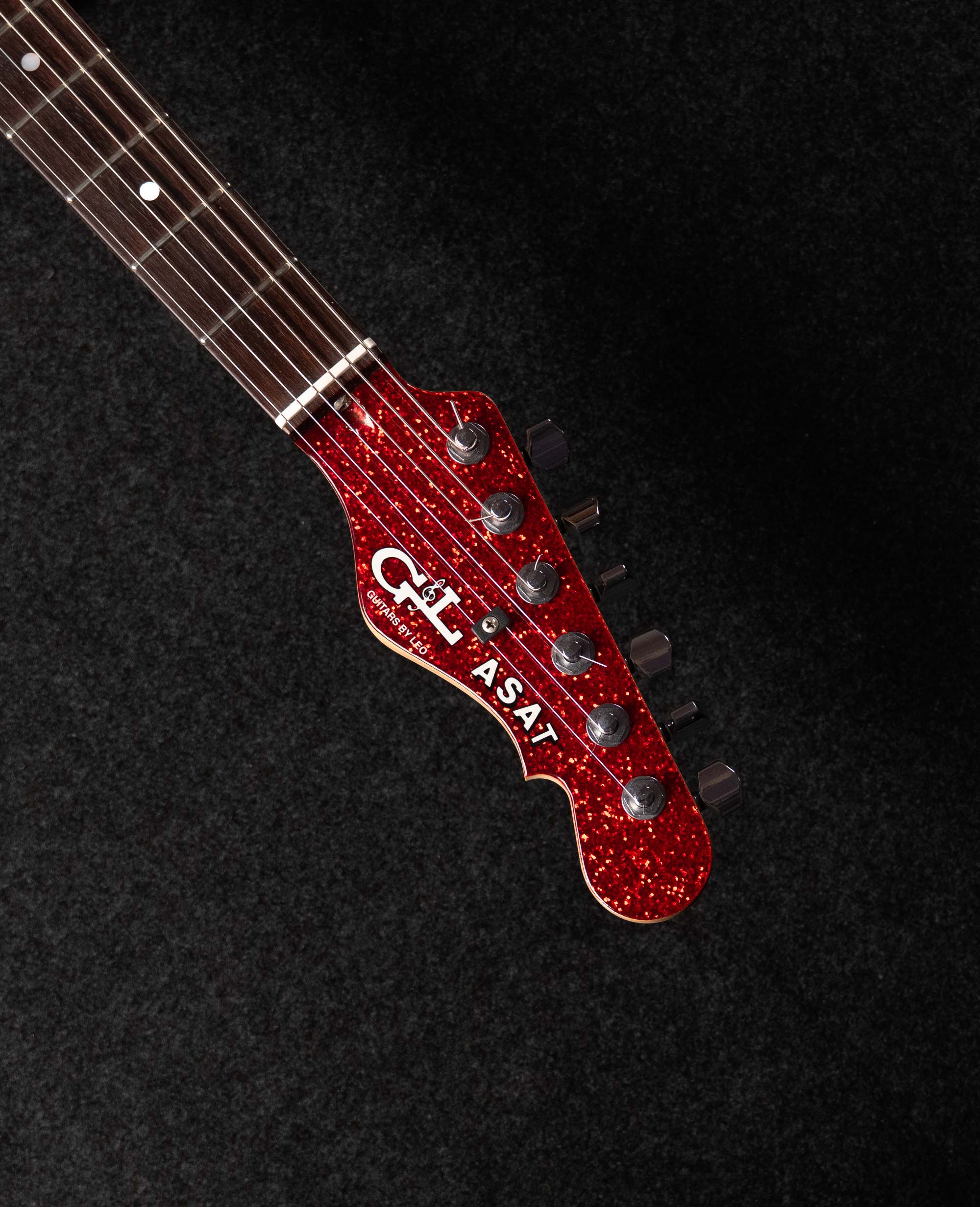 Электрогитара G&L ASAT Special Red Flake’2009 - купить в "Гитарном Клубе"