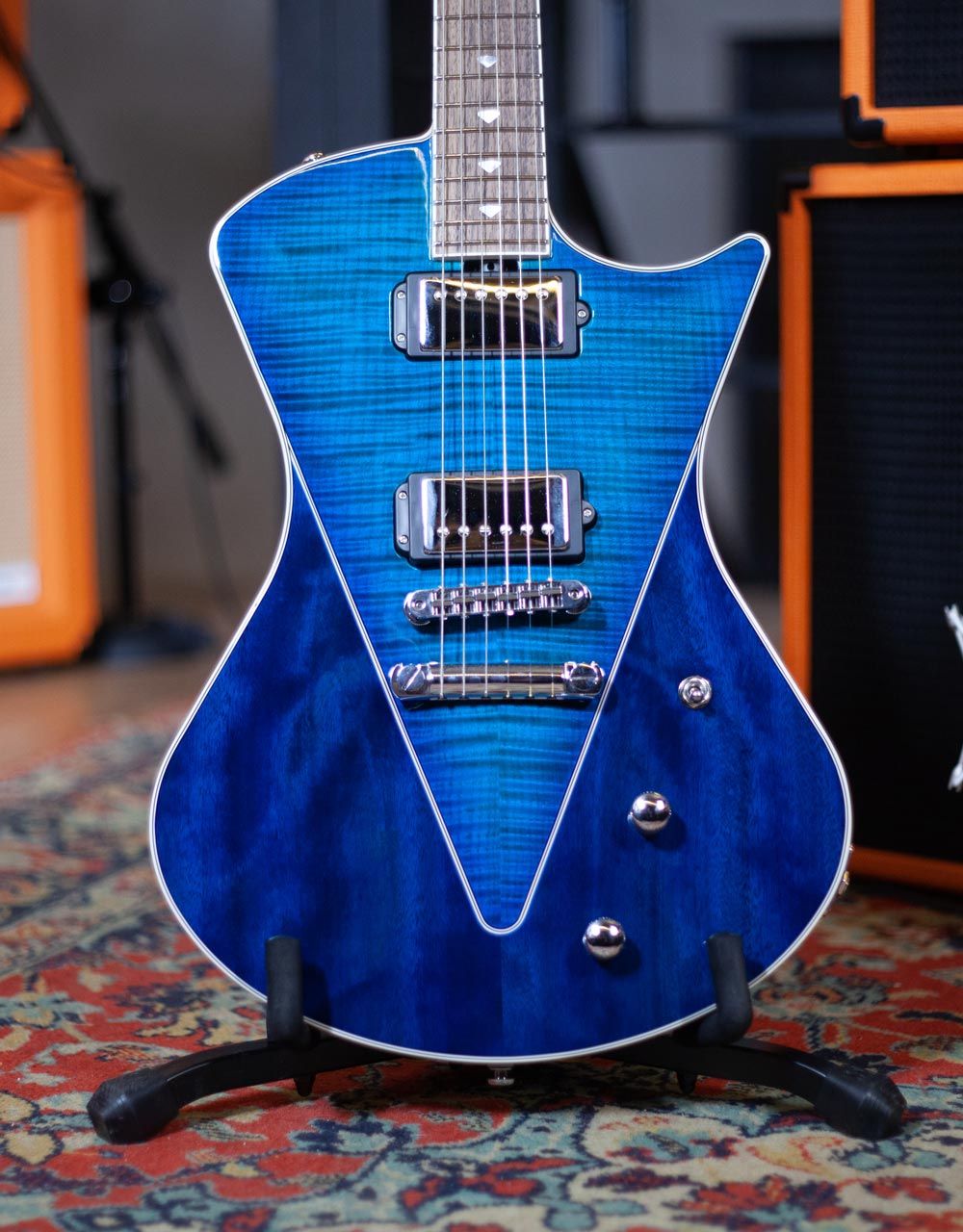 Электрогитара Music Man Armada, Balboa Blueburst - купить в "Гитарном Клубе"