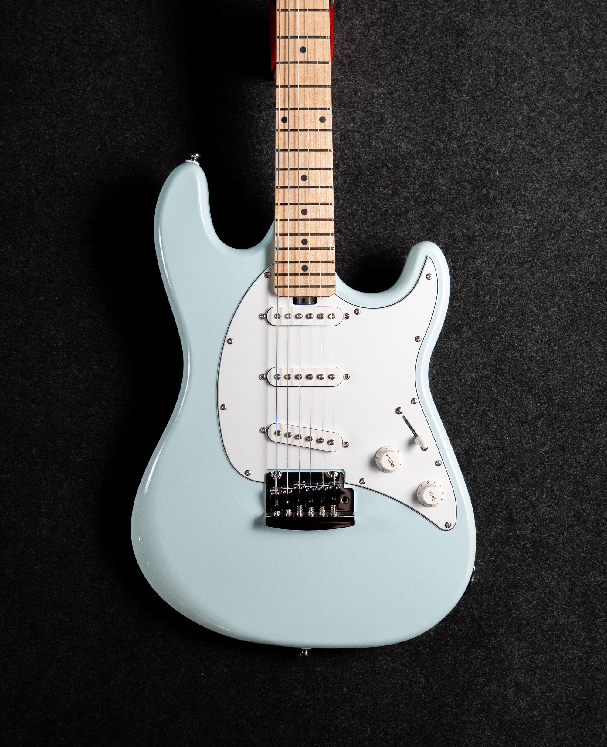 Электрогитара Sterling Cutlass SSS Daphne Blue - купить в "Гитарном Клубе"