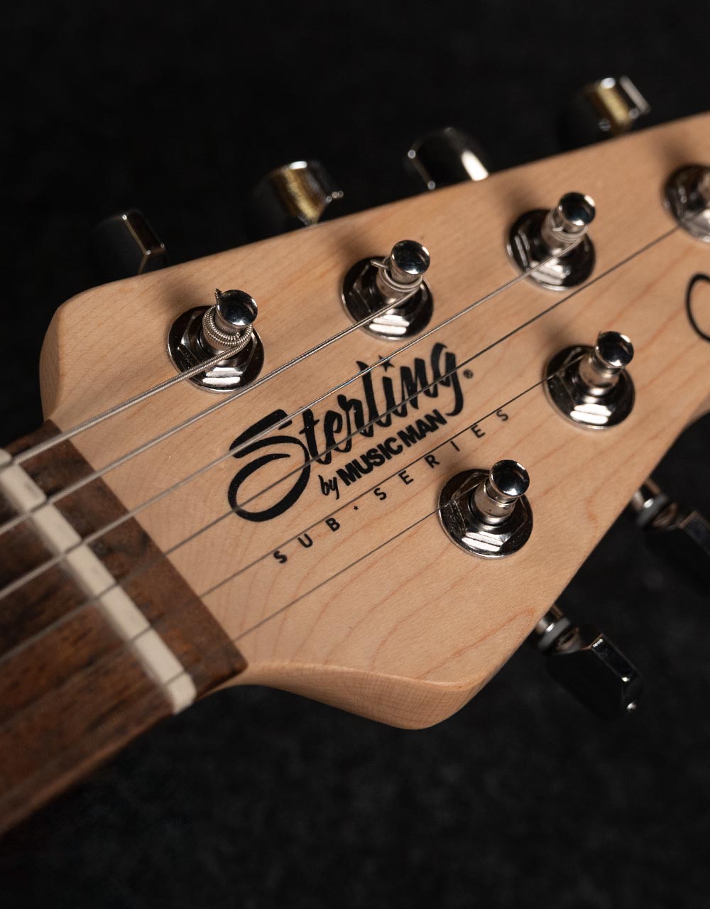 Электрогитара Sterling Cutlass SSS Charcoal Frost - купить в "Гитарном Клубе"