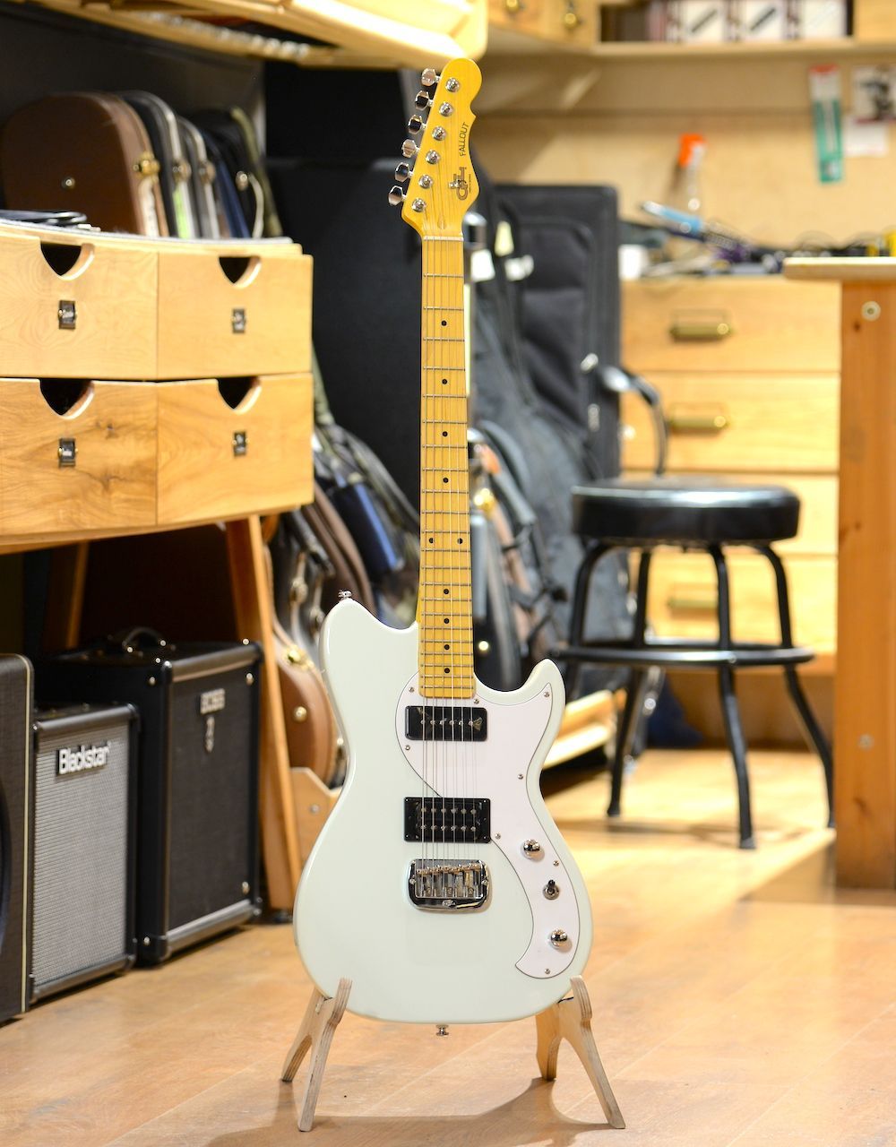 Электрогитара G&L Tribute Fallout Sonic Blue MP Poplar - купить в "Гитарном Клубе"