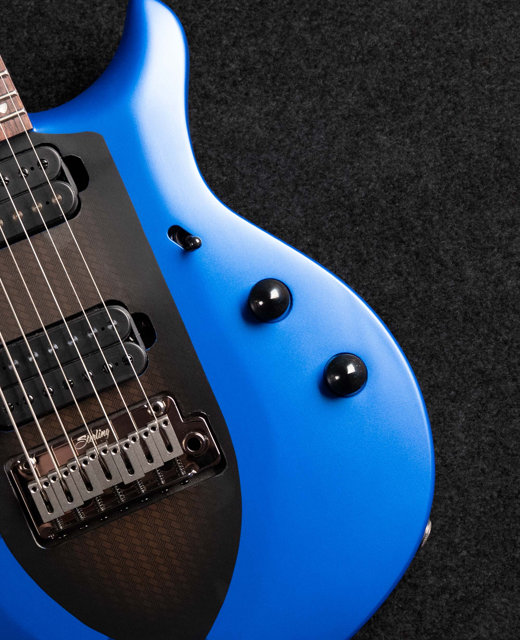 Электрогитара Sterling Majesty in Siberian Sapphire 7, John Petrucci Signature - купить в "Гитарном Клубе"